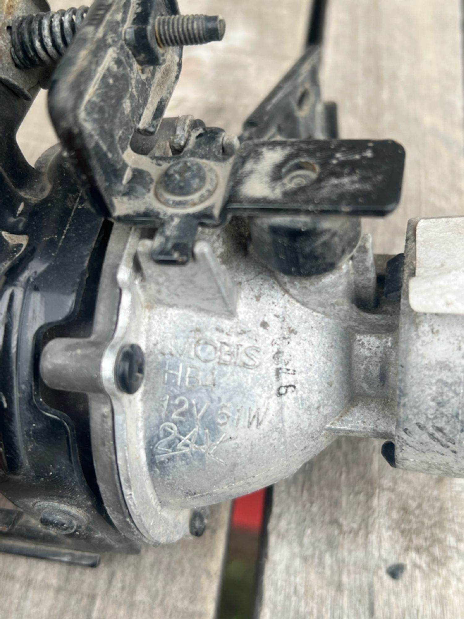 https://gcs.partsauto.market/rn-stockpro.appspot.com/thmbs/userImages/74b999aff9da8d5a09f9ff26dc196135/part/03707555-99a4-4cc5-8d14-0199e4acc0b4_1747243016123.jpg