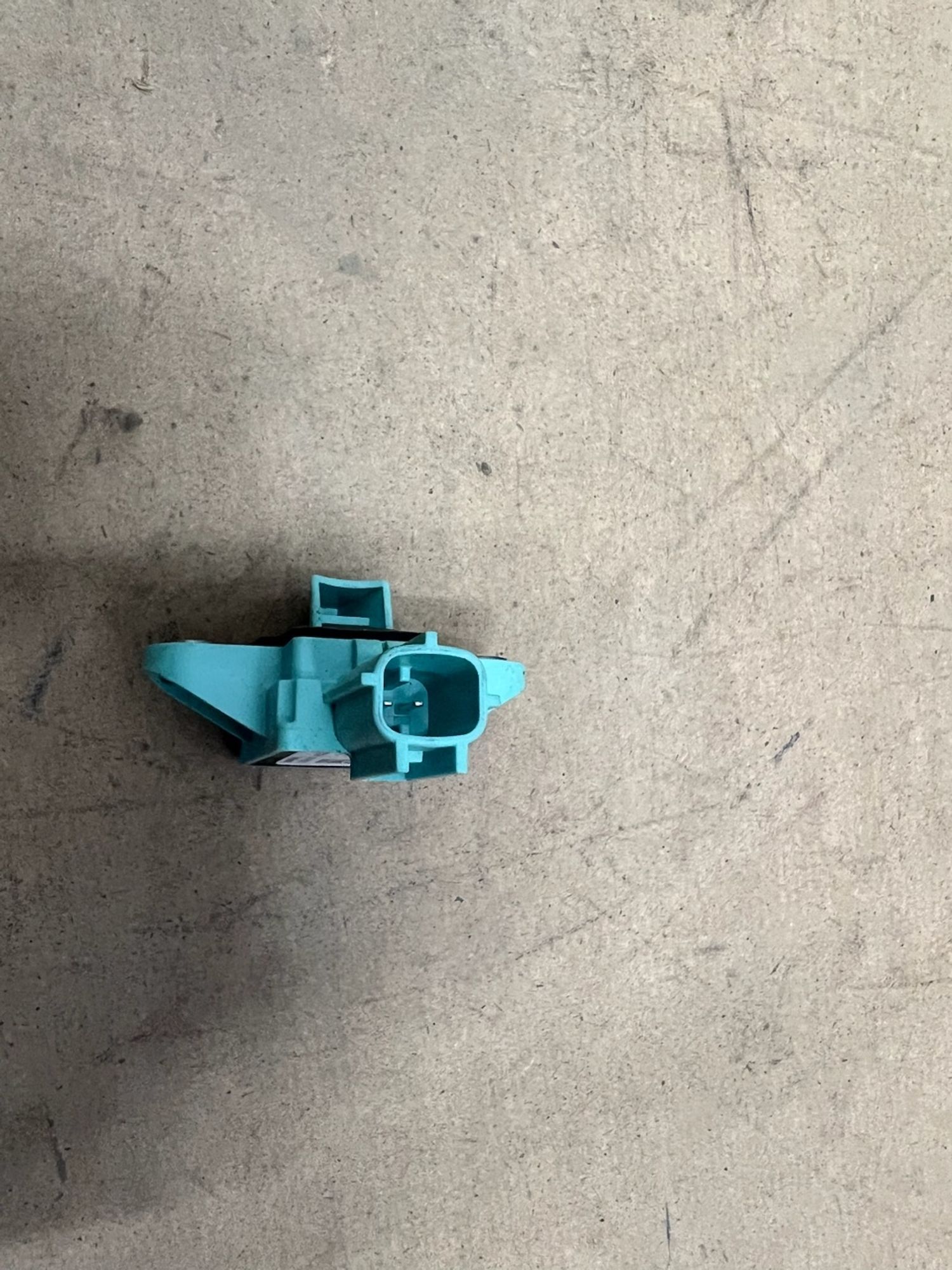 https://gcs.partsauto.market/rn-stockpro.appspot.com/thmbs/userImages/74b999aff9da8d5a09f9ff26dc196135/part/069bbc90-84de-4c4e-a798-b08b41006639_1748971002935.jpg
