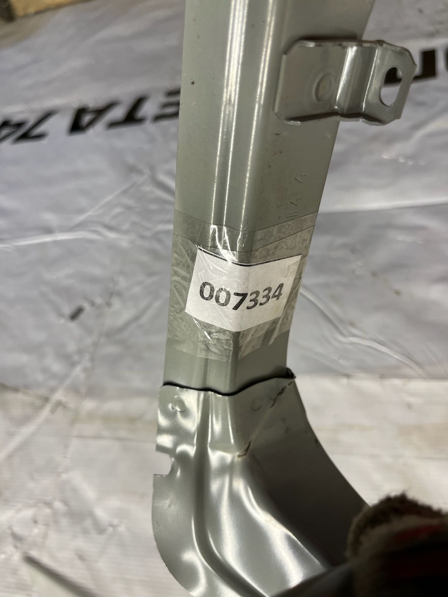 https://gcs.partsauto.market/rn-stockpro.appspot.com/thmbs/userImages/74b999aff9da8d5a09f9ff26dc196135/part/0787506f-274e-4a8b-93a7-4412e705f222_1747378236136.jpg