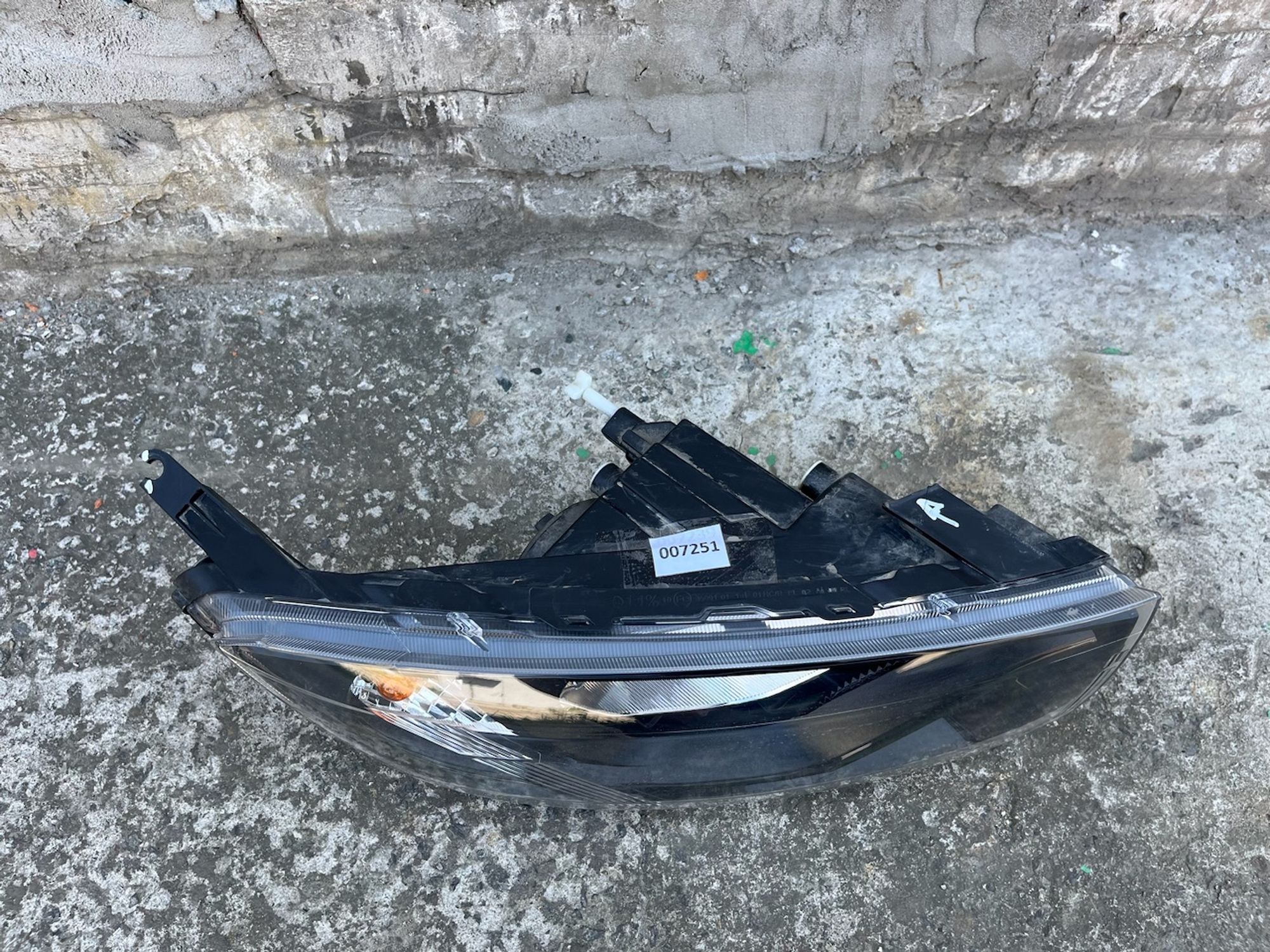 https://gcs.partsauto.market/rn-stockpro.appspot.com/thmbs/userImages/74b999aff9da8d5a09f9ff26dc196135/part/0a6cf4aa-1c14-49db-9866-567e926e6c3c_1749205294526.jpg