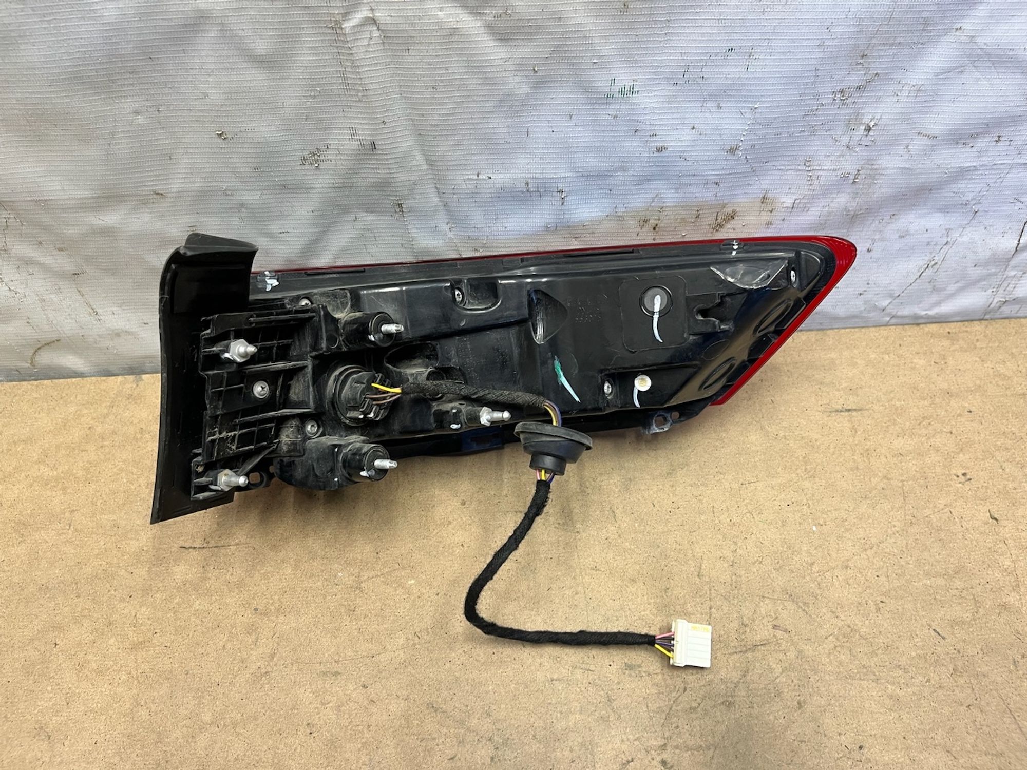 https://gcs.partsauto.market/rn-stockpro.appspot.com/thmbs/userImages/74b999aff9da8d5a09f9ff26dc196135/part/0b778aa7-4ccc-4aa7-a16f-6ac756782654_1747918038351.jpg