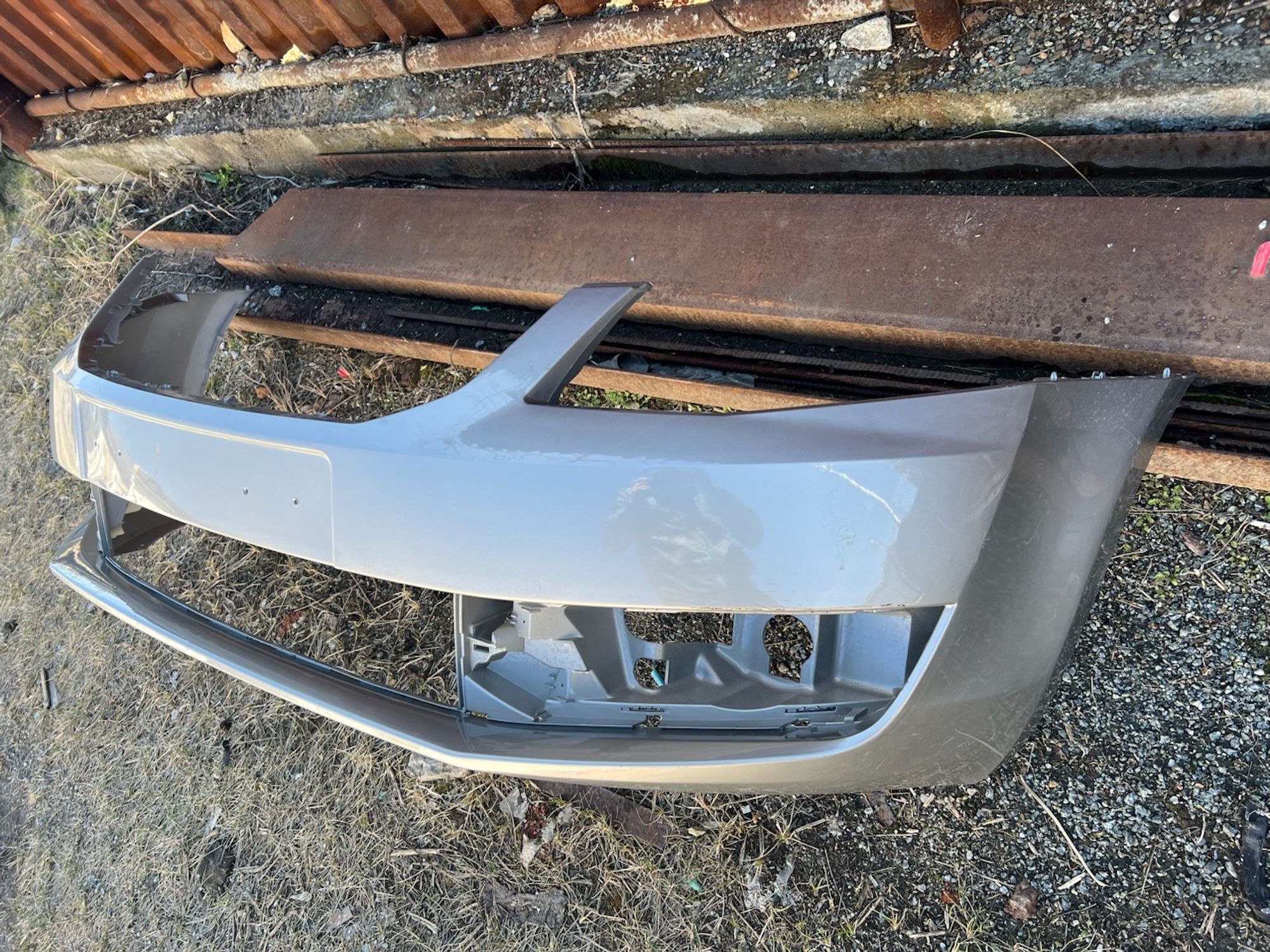 https://gcs.partsauto.market/rn-stockpro.appspot.com/thmbs/userImages/74b999aff9da8d5a09f9ff26dc196135/part/0b88d266-4fe1-499b-acf8-4b7c248da868_1744735855570.jpg