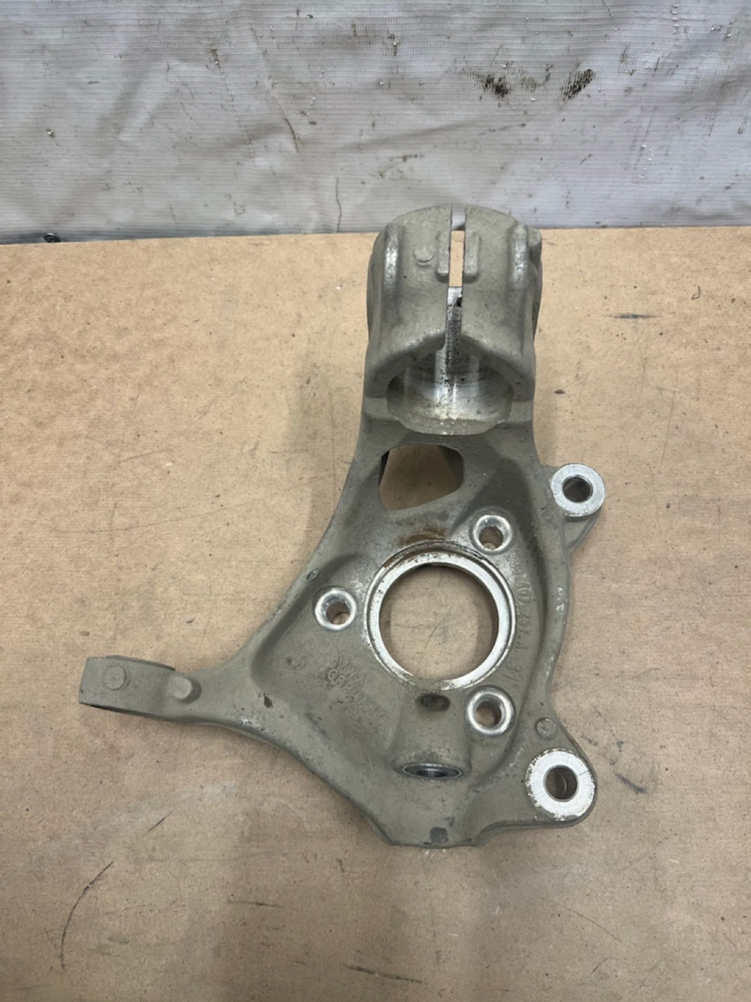 https://gcs.partsauto.market/rn-stockpro.appspot.com/thmbs/userImages/74b999aff9da8d5a09f9ff26dc196135/part/0c2d57f0-6144-4b12-b63e-0c9dd50943e8_1743791375564.jpg