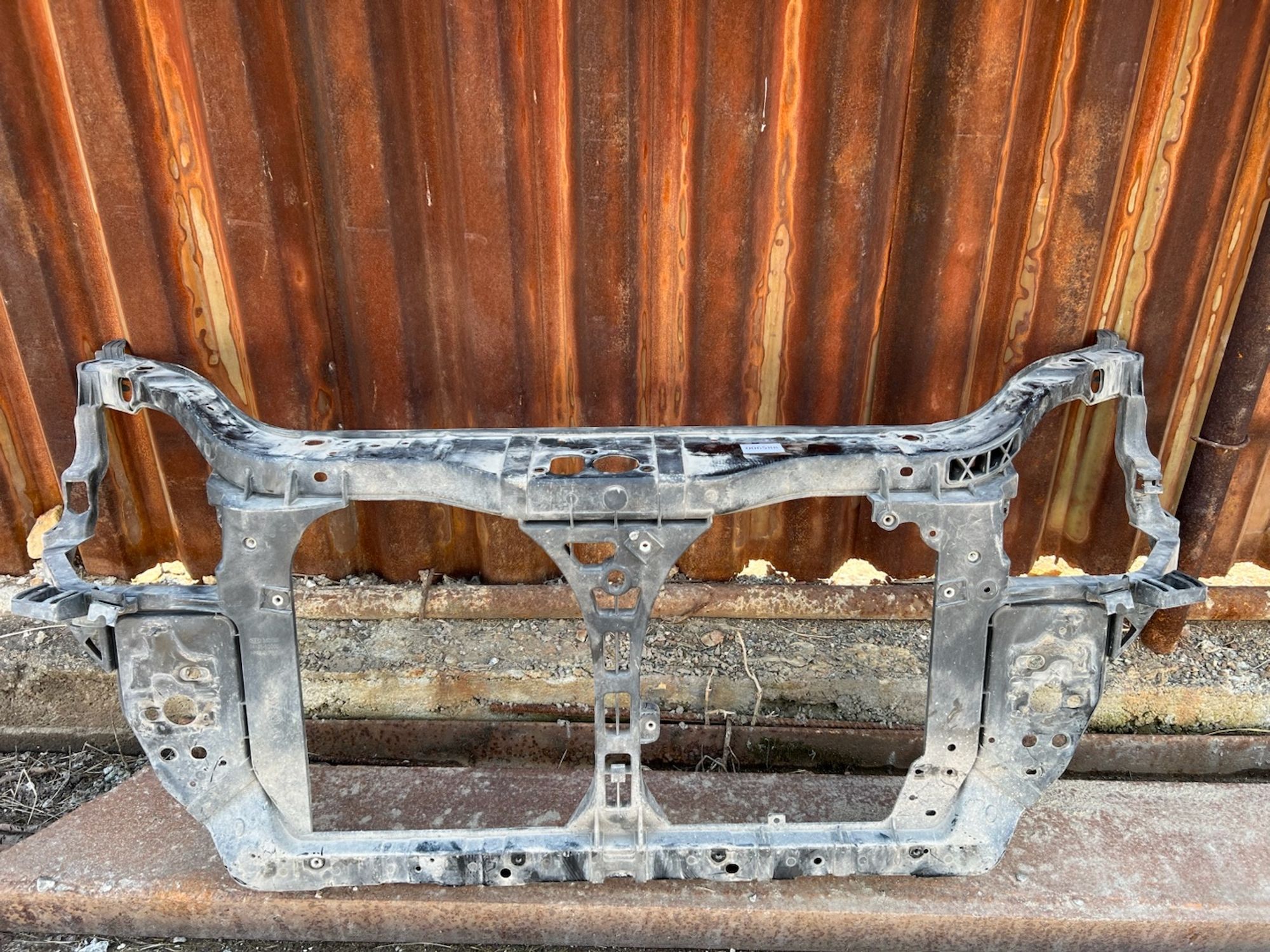 https://gcs.partsauto.market/rn-stockpro.appspot.com/thmbs/userImages/74b999aff9da8d5a09f9ff26dc196135/part/0c99e41a-8310-4686-905b-4ec3f5ffb395_1743933989933.jpg
