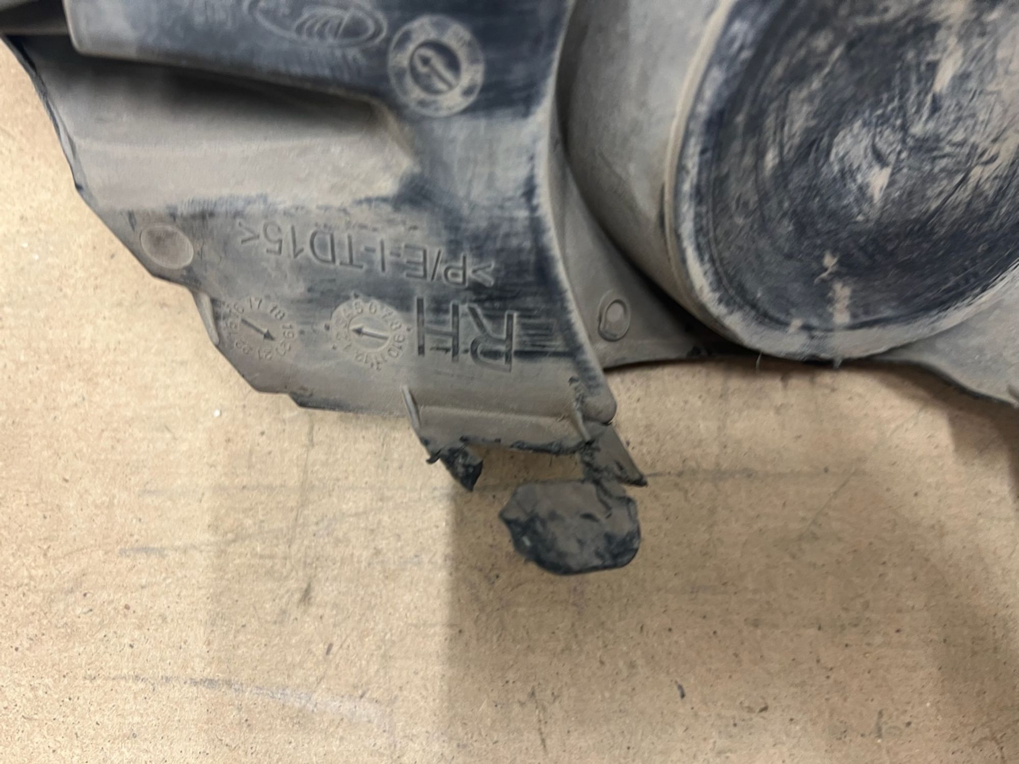 https://gcs.partsauto.market/rn-stockpro.appspot.com/thmbs/userImages/74b999aff9da8d5a09f9ff26dc196135/part/0cce3944-7ac2-4332-9fad-613a4d503f72_1744301850392.jpg