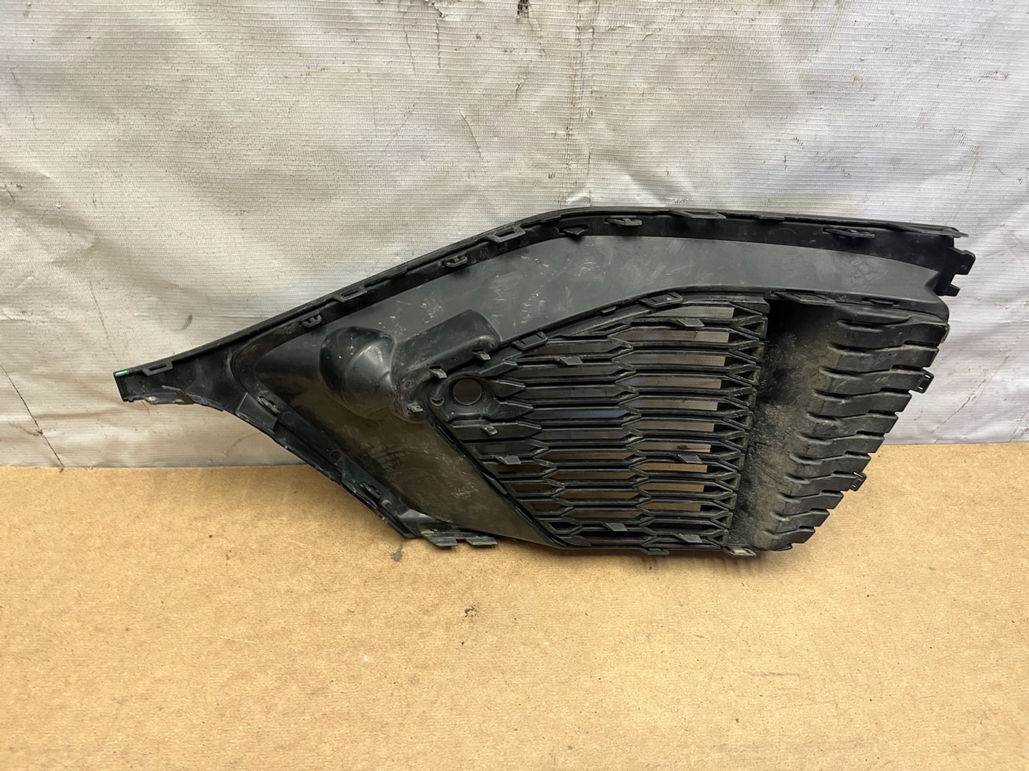 https://gcs.partsauto.market/rn-stockpro.appspot.com/thmbs/userImages/74b999aff9da8d5a09f9ff26dc196135/part/0f53e57a-1e44-4242-afcd-cdd37349ad83_1742901161040.jpg