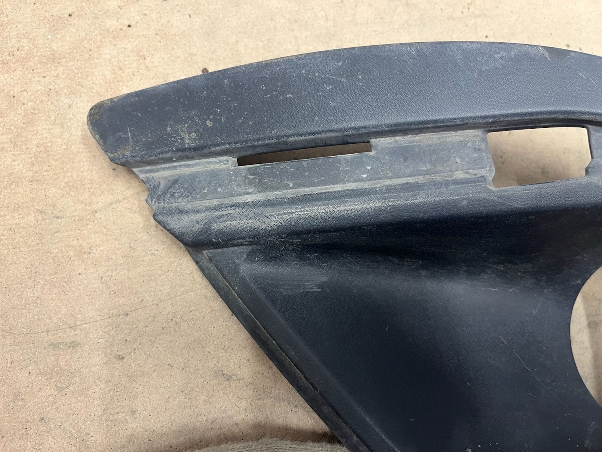 https://gcs.partsauto.market/rn-stockpro.appspot.com/thmbs/userImages/74b999aff9da8d5a09f9ff26dc196135/part/10d8ad21-98e4-4f8f-9321-3a63c96851f5_1747052672037.jpg
