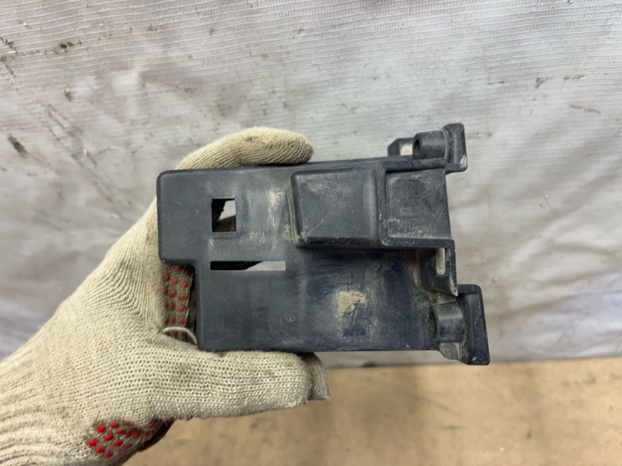 https://gcs.partsauto.market/rn-stockpro.appspot.com/thmbs/userImages/74b999aff9da8d5a09f9ff26dc196135/part/124c9396-12c9-4318-a05a-eb87aa95e34b_1746187172179.jpg