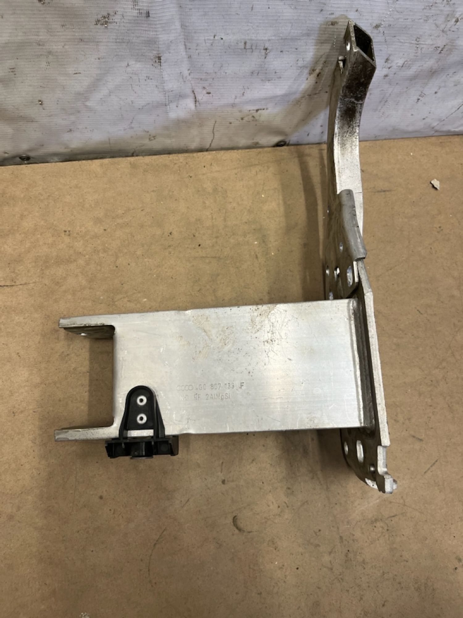 https://gcs.partsauto.market/rn-stockpro.appspot.com/thmbs/userImages/74b999aff9da8d5a09f9ff26dc196135/part/12c56a52-70ea-47c2-af51-6bc8d52345dc_1750325877114.jpg
