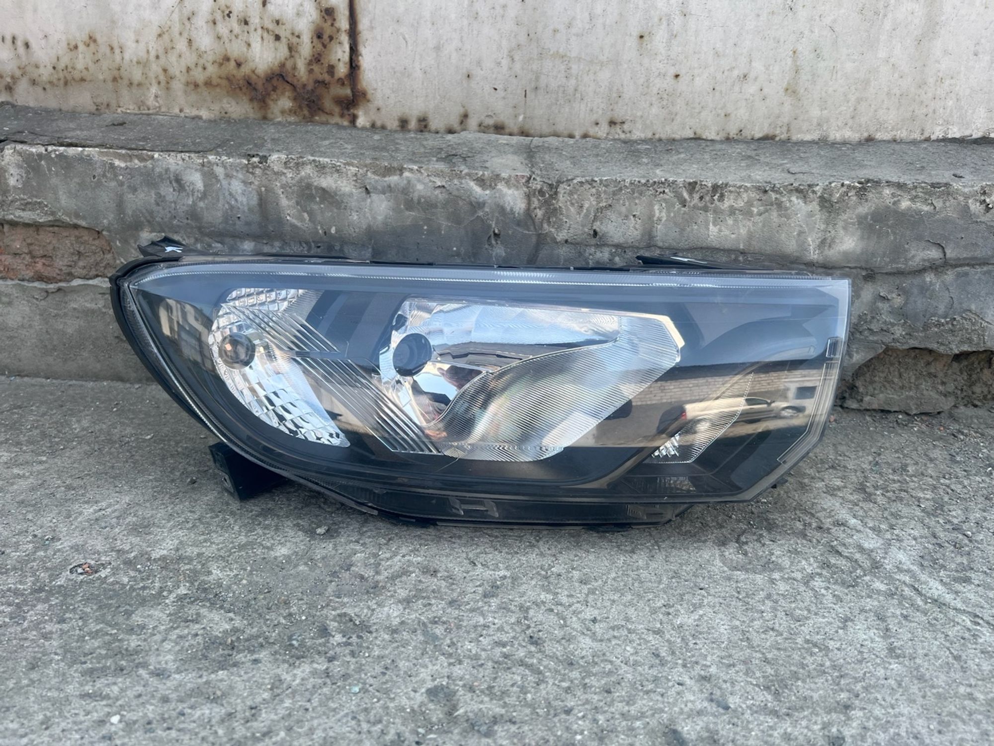 https://gcs.partsauto.market/rn-stockpro.appspot.com/thmbs/userImages/74b999aff9da8d5a09f9ff26dc196135/part/136633e2-d25e-45fc-bcfd-4d5fde7c3c9e_1750336219138.jpg