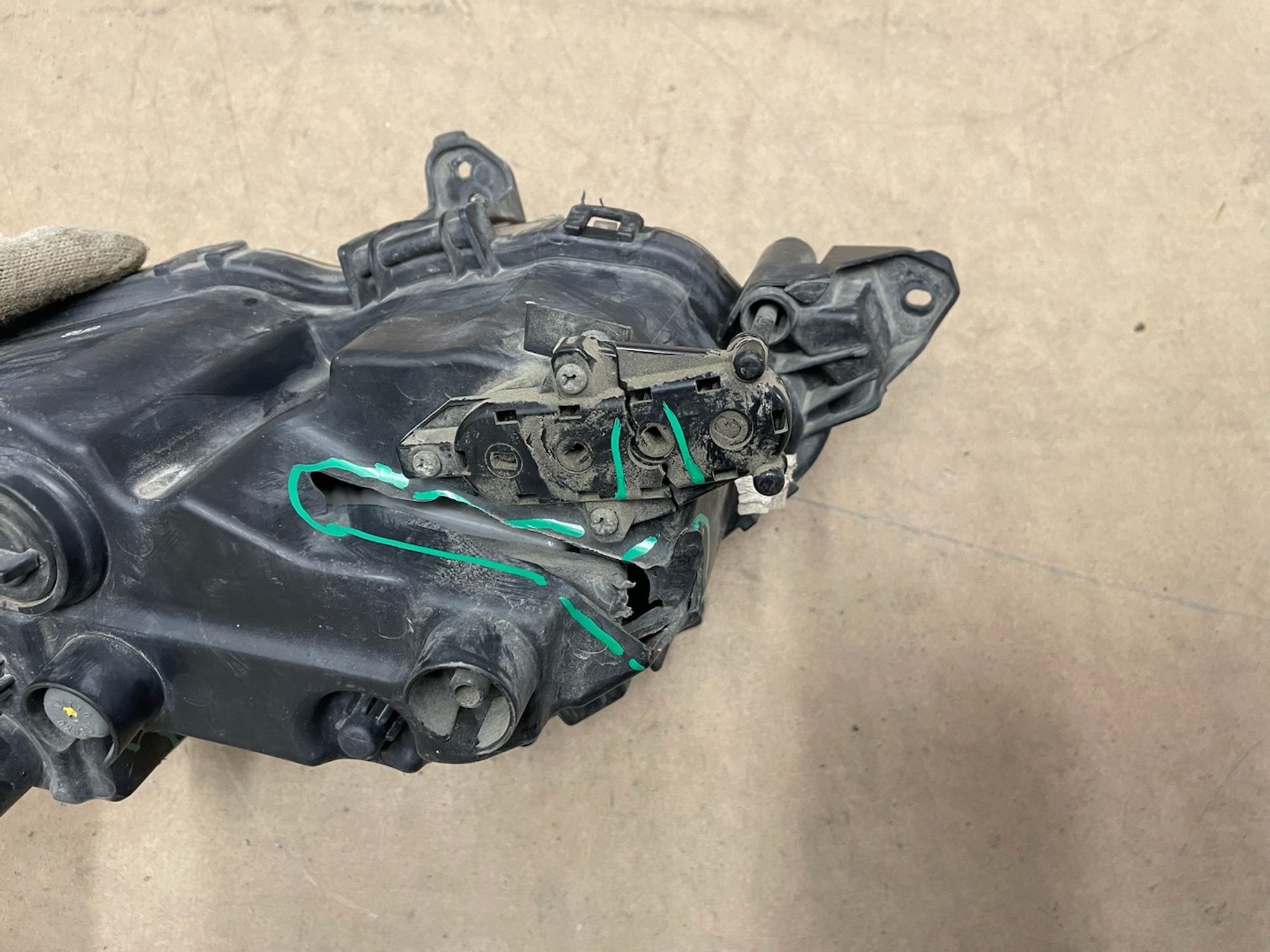 https://gcs.partsauto.market/rn-stockpro.appspot.com/thmbs/userImages/74b999aff9da8d5a09f9ff26dc196135/part/138bfd54-aa53-4ec4-97de-69cbc7dc96ee_1733649754484.jpg