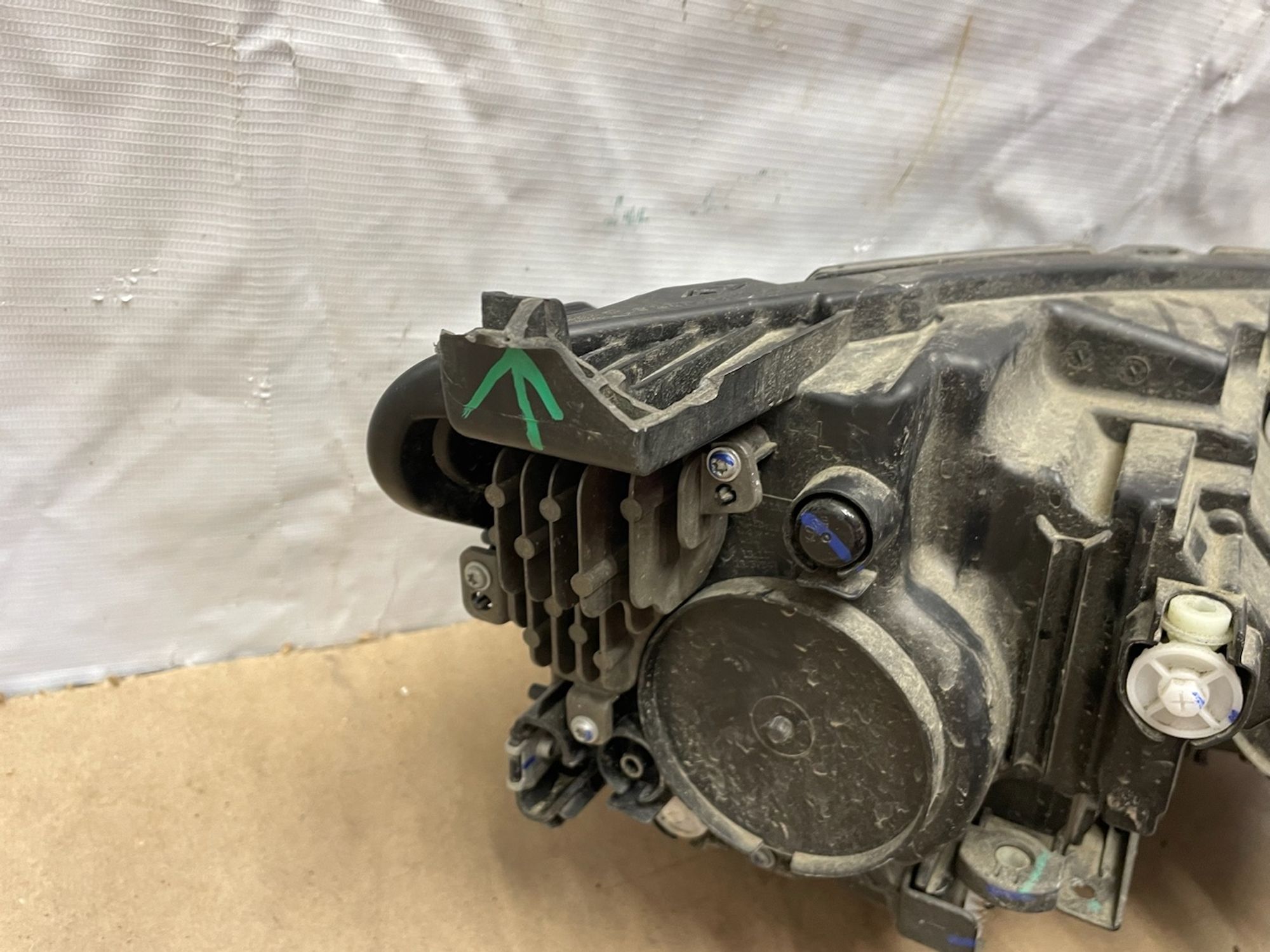 https://gcs.partsauto.market/rn-stockpro.appspot.com/thmbs/userImages/74b999aff9da8d5a09f9ff26dc196135/part/141da69a-13b8-4306-b2c4-656b446d426b_1733564147439.jpg