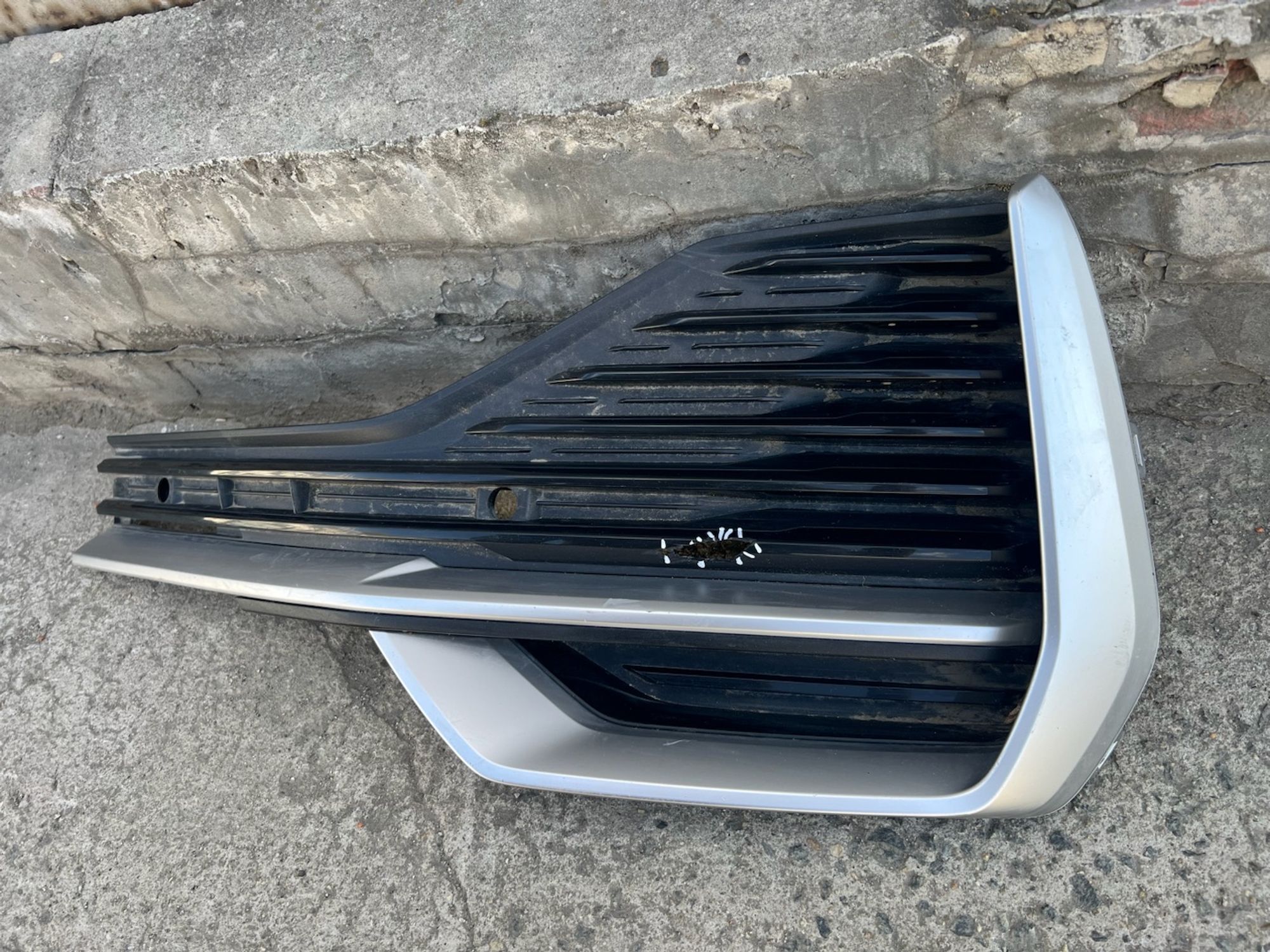 https://gcs.partsauto.market/rn-stockpro.appspot.com/thmbs/userImages/74b999aff9da8d5a09f9ff26dc196135/part/16184f0a-8ac2-4132-9616-167870a28e51_1746552550154.jpg