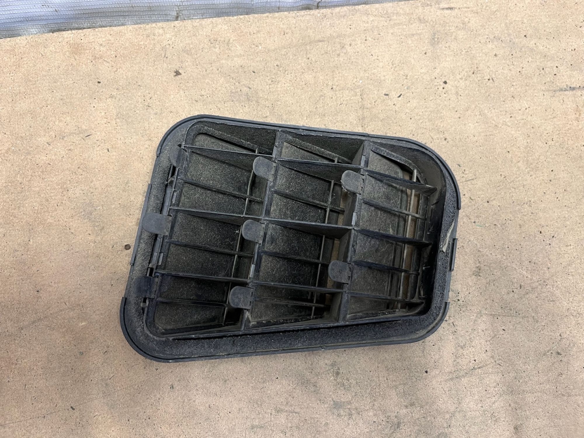 https://gcs.partsauto.market/rn-stockpro.appspot.com/thmbs/userImages/74b999aff9da8d5a09f9ff26dc196135/part/167eadd8-aab1-423e-a673-f4c76be46a3d_1747376583334.jpg