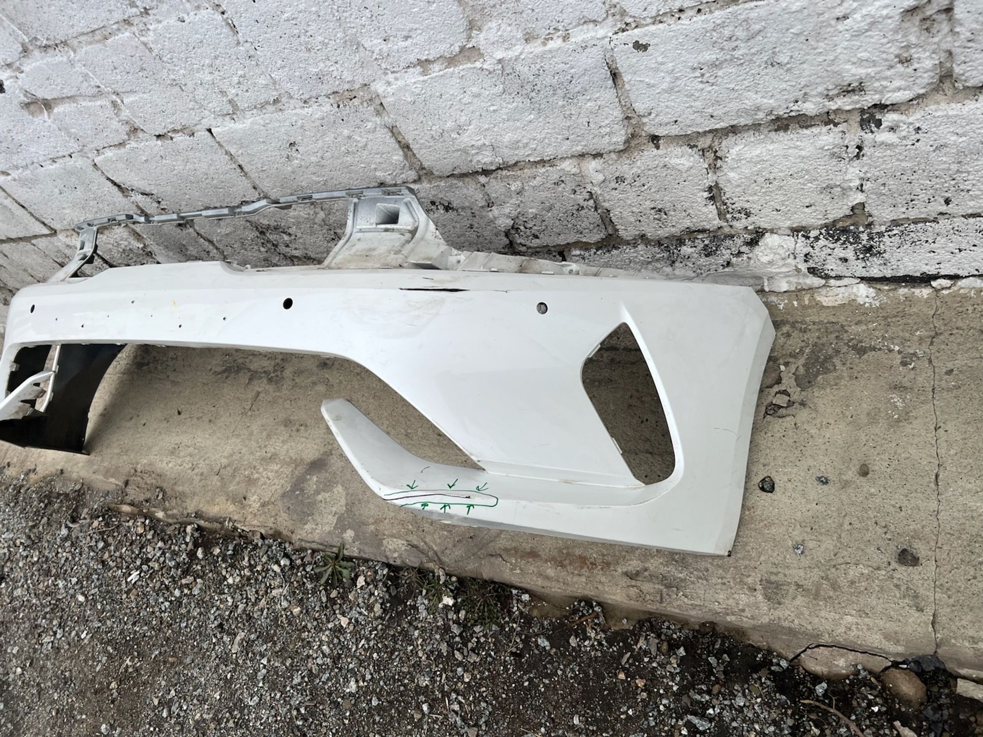 https://gcs.partsauto.market/rn-stockpro.appspot.com/thmbs/userImages/74b999aff9da8d5a09f9ff26dc196135/part/16b31865-3b33-483d-b893-c992c8673c63_1744824962716.jpg