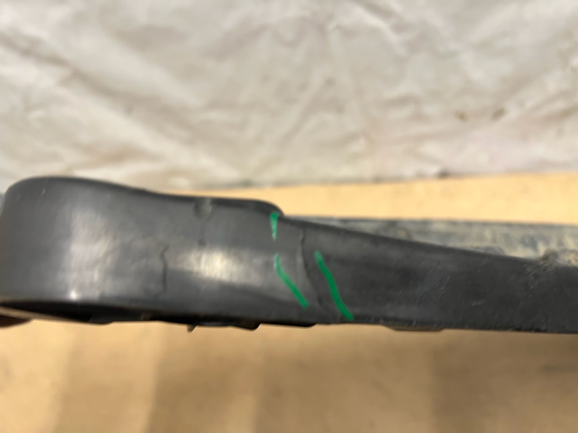 https://gcs.partsauto.market/rn-stockpro.appspot.com/thmbs/userImages/74b999aff9da8d5a09f9ff26dc196135/part/1847bf2f-74c5-4c30-977c-58e39cdee10e_1745256917603.jpg