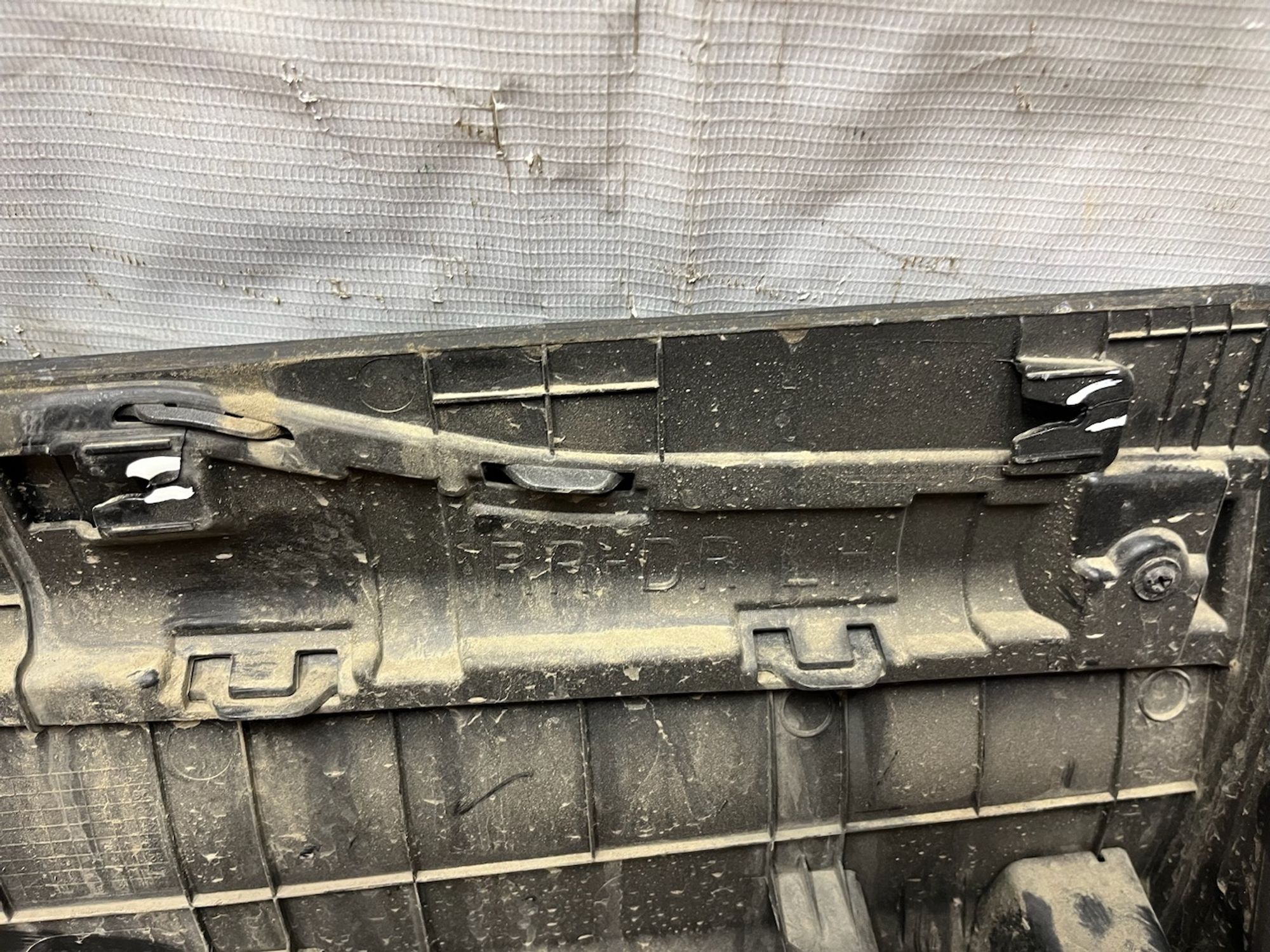 https://gcs.partsauto.market/rn-stockpro.appspot.com/thmbs/userImages/74b999aff9da8d5a09f9ff26dc196135/part/191d936c-6fa8-476e-9d8c-f40d539c76c4_1744367947400.jpg