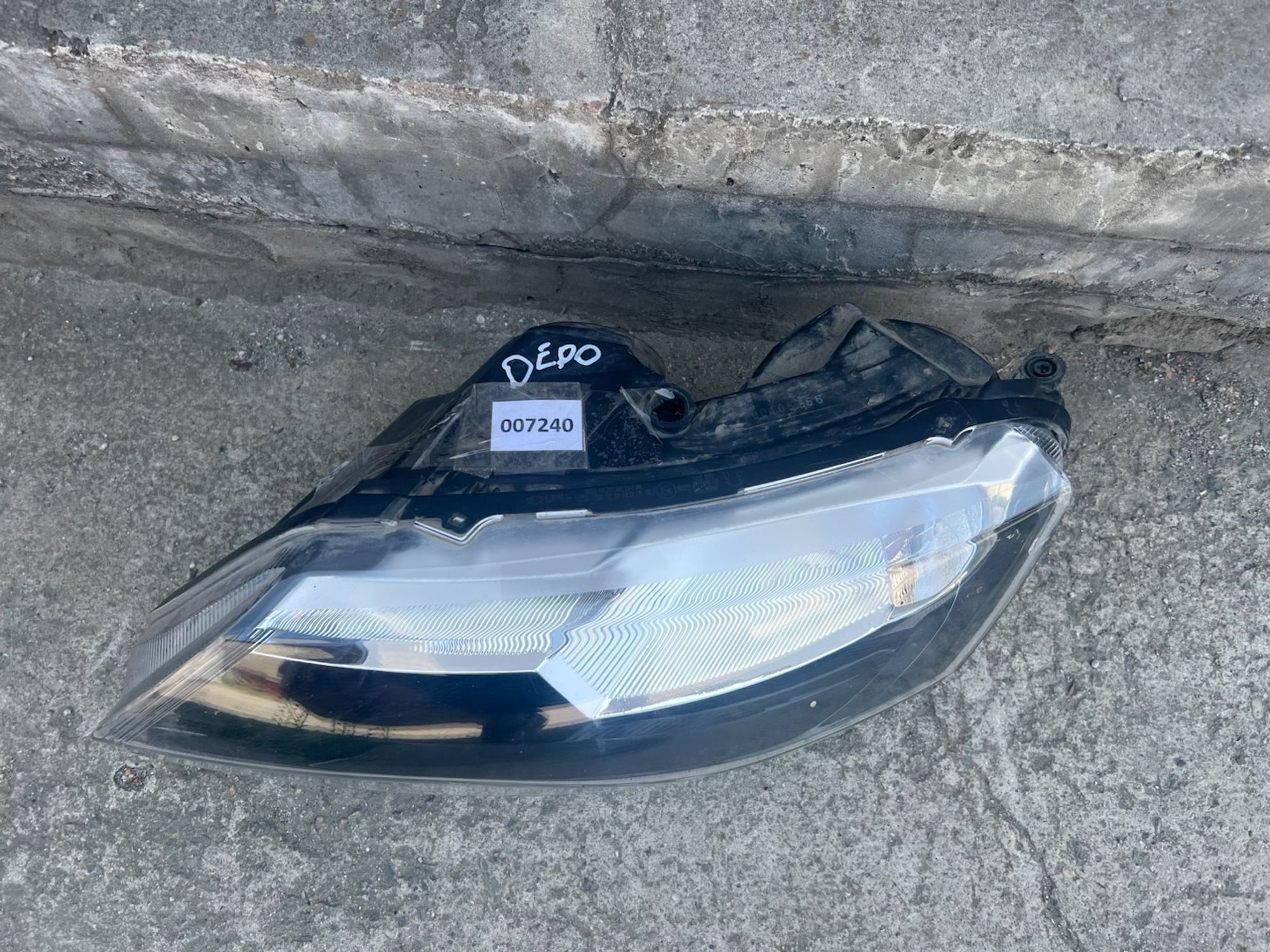 https://gcs.partsauto.market/rn-stockpro.appspot.com/thmbs/userImages/74b999aff9da8d5a09f9ff26dc196135/part/1937b8bf-c1d8-4781-a60a-56d81581f42c_1750336691470.jpg