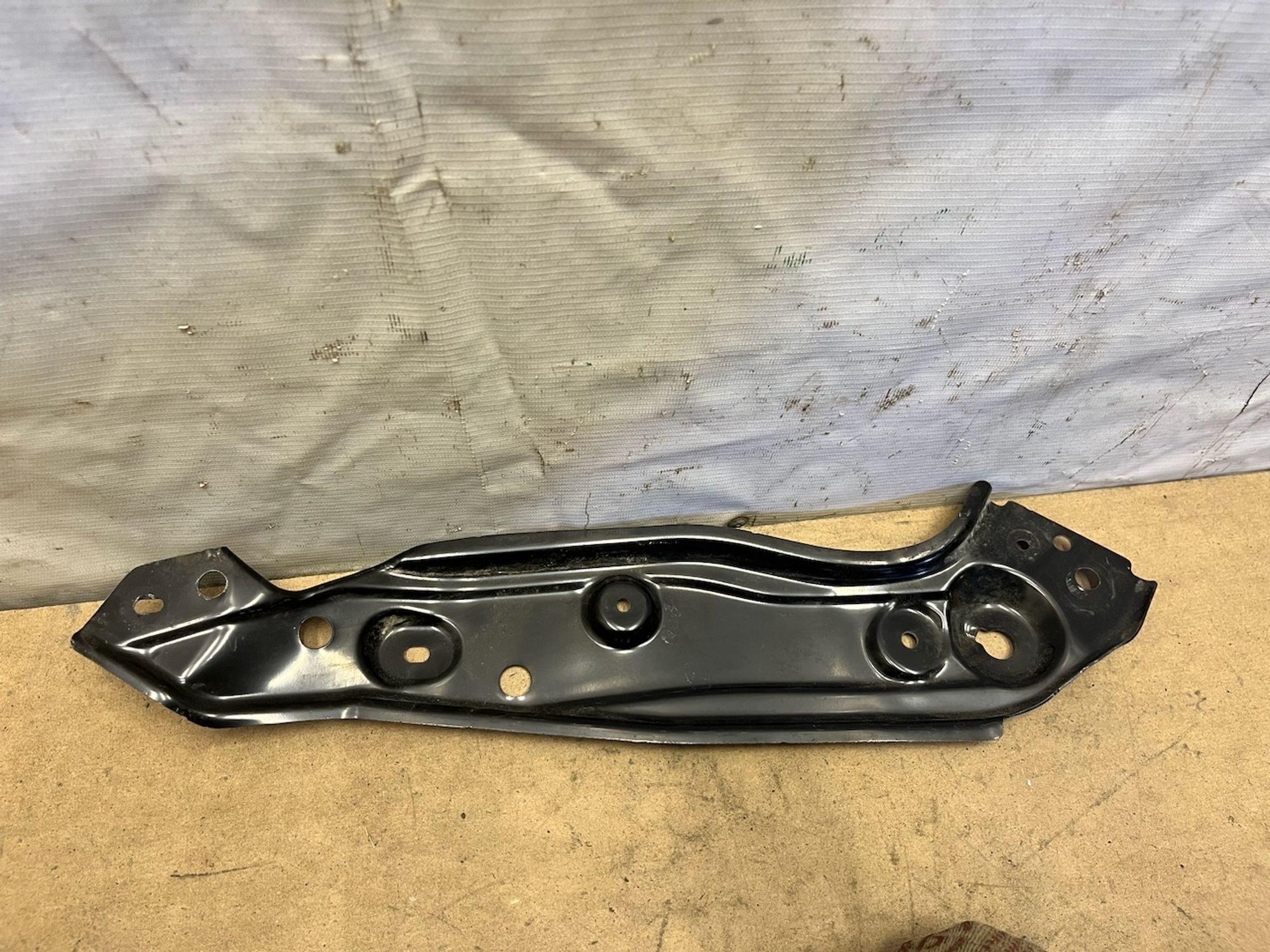 https://gcs.partsauto.market/rn-stockpro.appspot.com/thmbs/userImages/74b999aff9da8d5a09f9ff26dc196135/part/197fdfd0-5011-46d0-9261-1335b3bd3119_1748424828942.jpg