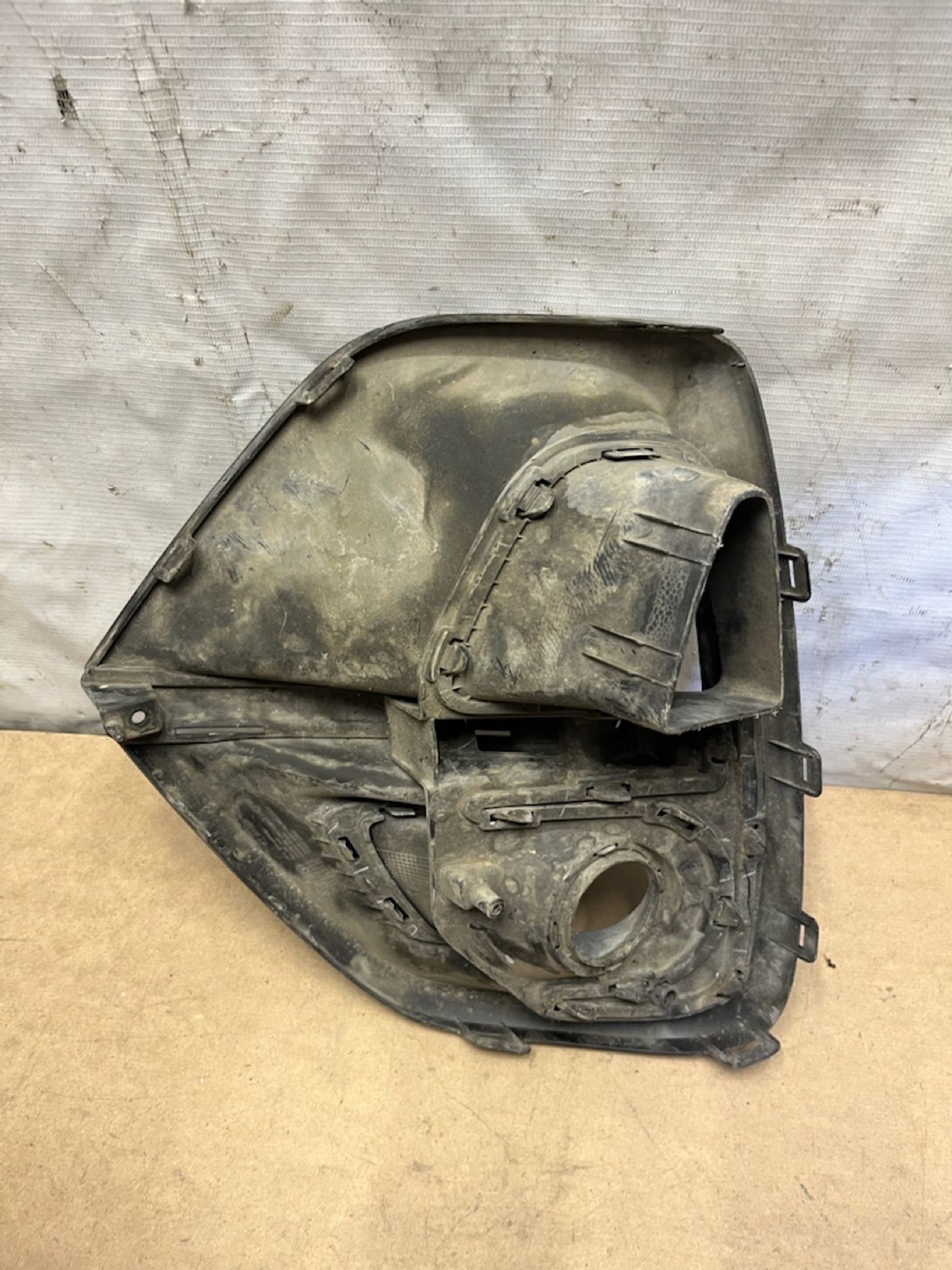 https://gcs.partsauto.market/rn-stockpro.appspot.com/thmbs/userImages/74b999aff9da8d5a09f9ff26dc196135/part/199b0831-743f-4879-a52b-28dae0c4aa4b_1750328584859.jpg