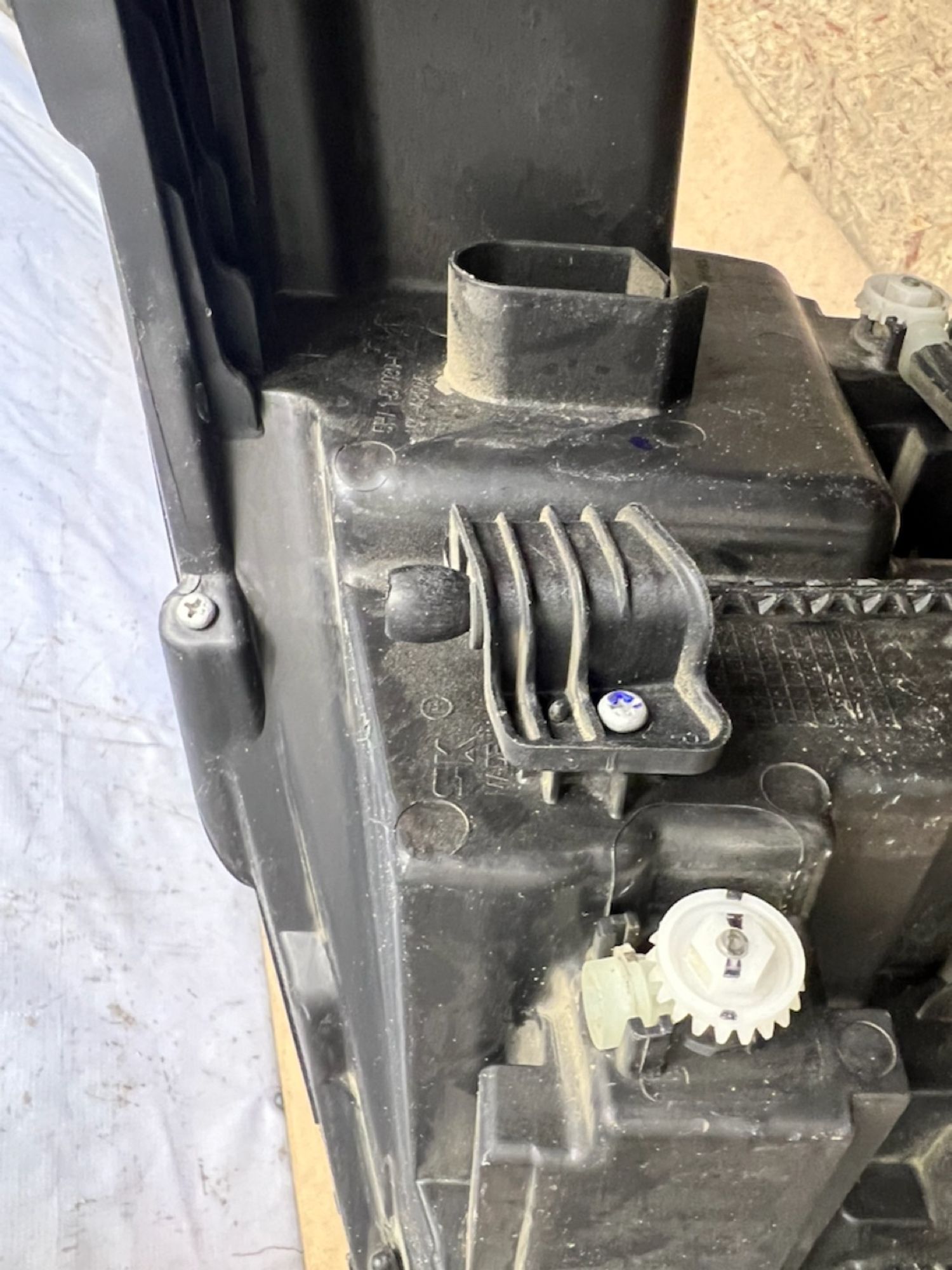 https://gcs.partsauto.market/rn-stockpro.appspot.com/thmbs/userImages/74b999aff9da8d5a09f9ff26dc196135/part/1c4959f1-c55b-4225-8490-cabc38501792_1747910709031.jpg