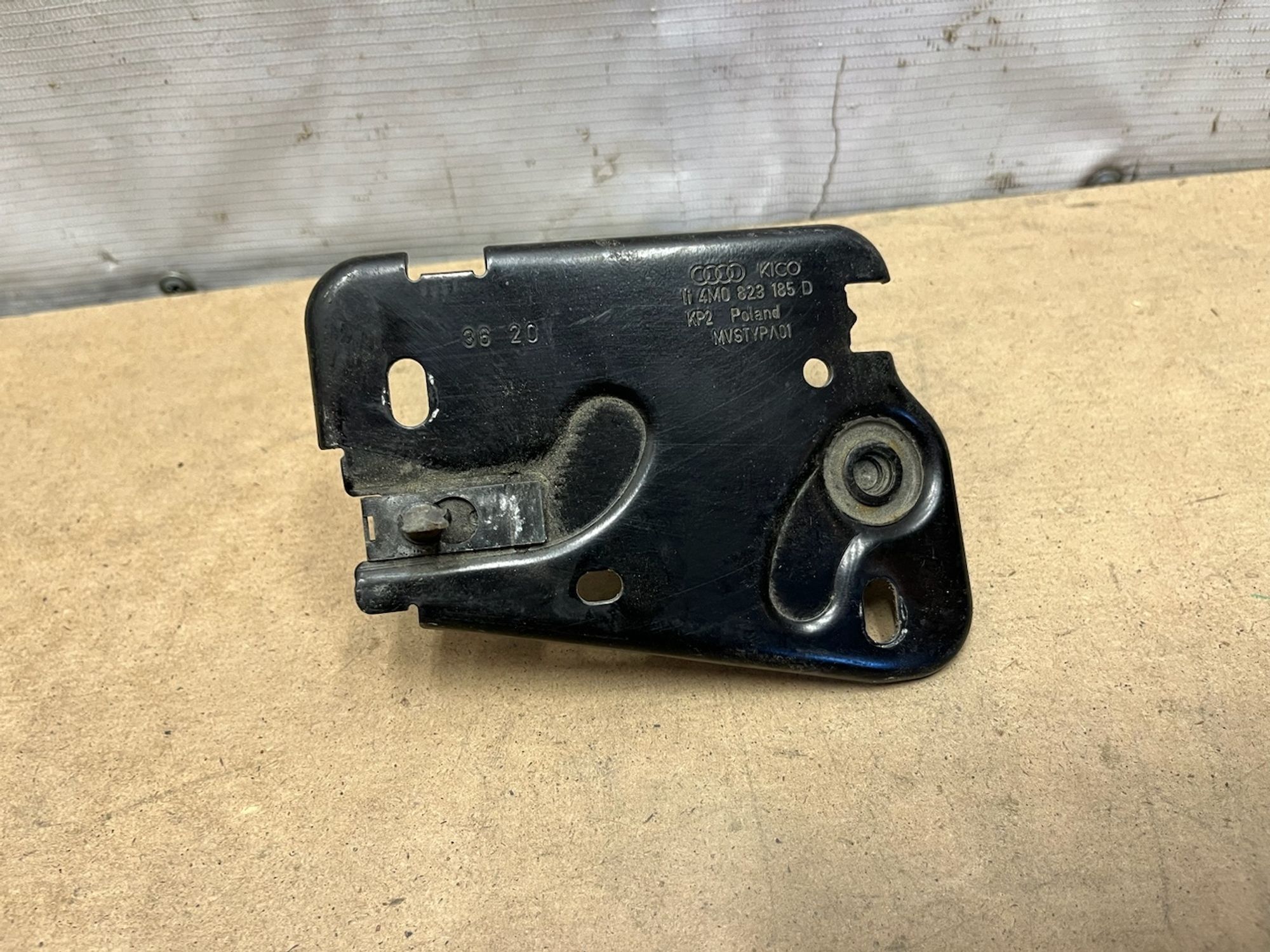 https://gcs.partsauto.market/rn-stockpro.appspot.com/thmbs/userImages/74b999aff9da8d5a09f9ff26dc196135/part/1d75a6ef-c08e-4709-a034-82f2904c68ec_1746181296170.jpg