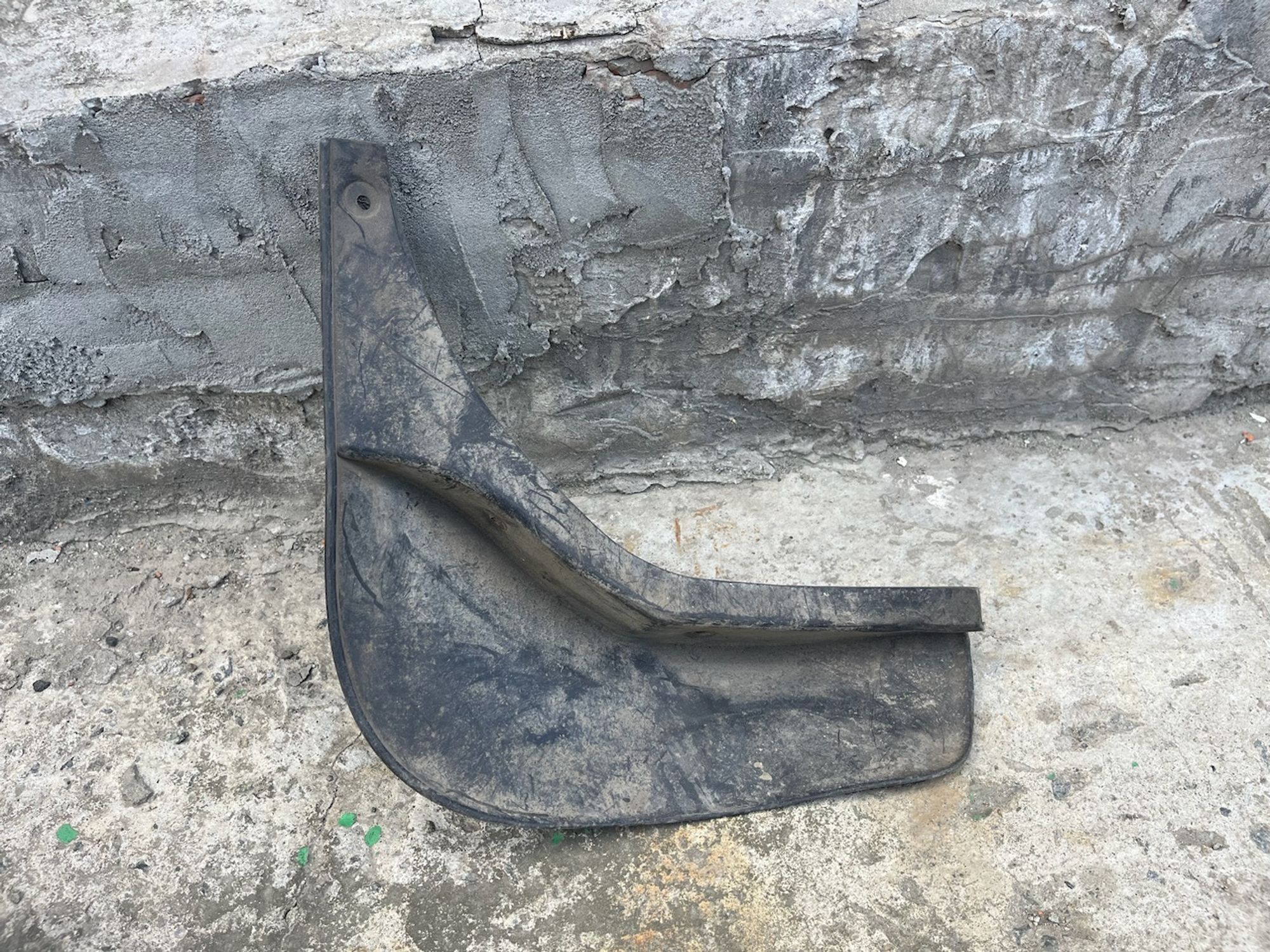 https://gcs.partsauto.market/rn-stockpro.appspot.com/thmbs/userImages/74b999aff9da8d5a09f9ff26dc196135/part/1e6ece64-23d2-49d4-9510-441253a3a17d_1748072565615.jpg