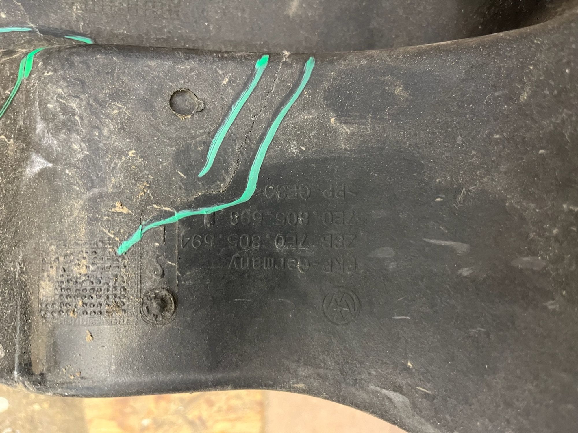 https://gcs.partsauto.market/rn-stockpro.appspot.com/thmbs/userImages/74b999aff9da8d5a09f9ff26dc196135/part/1ed52eaa-36d2-42d3-a9eb-e49466f72443_1744110287854.jpg