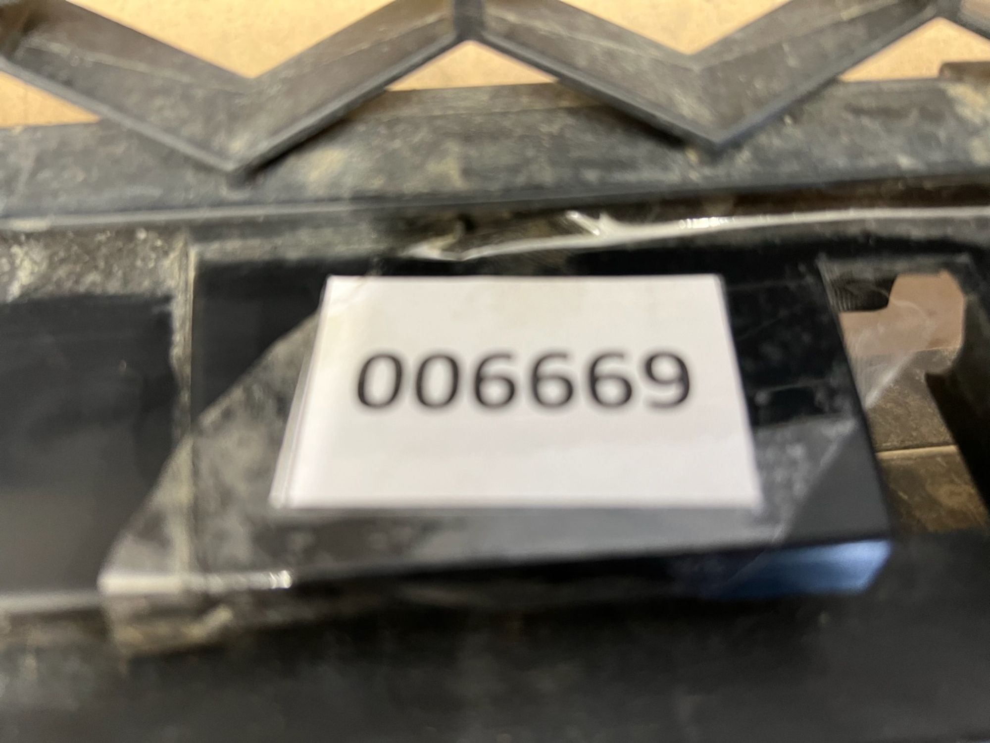 https://gcs.partsauto.market/rn-stockpro.appspot.com/thmbs/userImages/74b999aff9da8d5a09f9ff26dc196135/part/21aaa469-c4e8-490c-9ba3-d04985496b0a_1744307343351.jpg