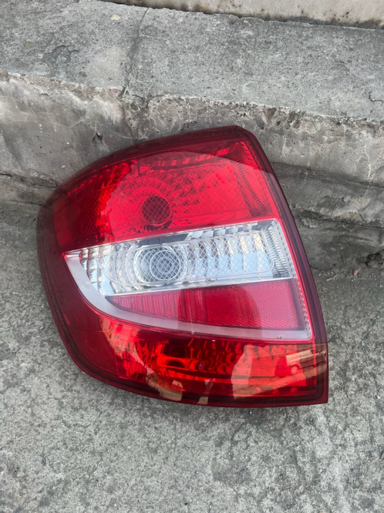 https://gcs.partsauto.market/rn-stockpro.appspot.com/thmbs/userImages/74b999aff9da8d5a09f9ff26dc196135/part/22611a83-17a6-4271-ab99-f2802e28fb28_1750335845594.jpg
