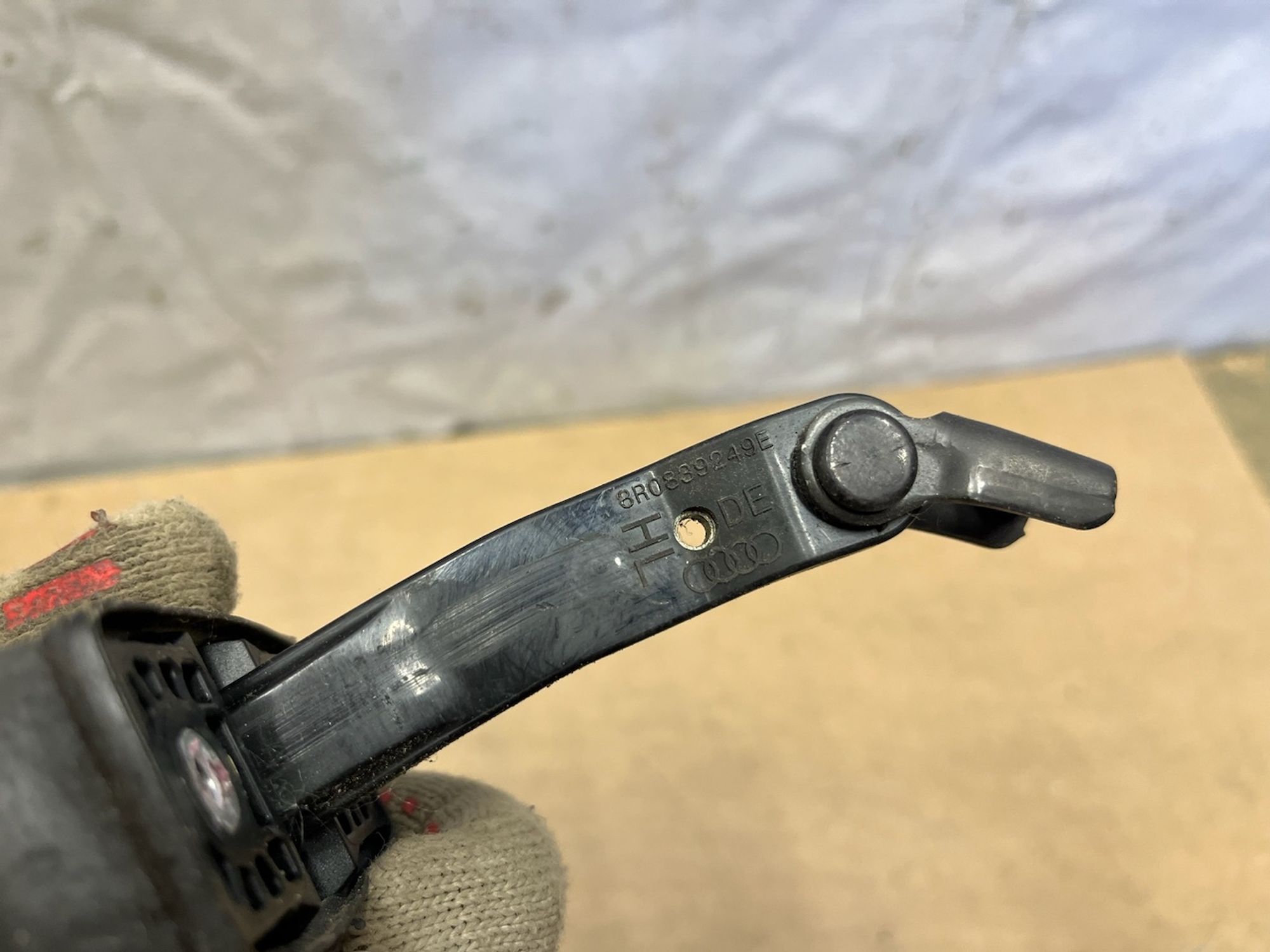 https://gcs.partsauto.market/rn-stockpro.appspot.com/thmbs/userImages/74b999aff9da8d5a09f9ff26dc196135/part/2438dc65-7d23-4d15-8dc7-3fca76e609e3_1746184830178.jpg