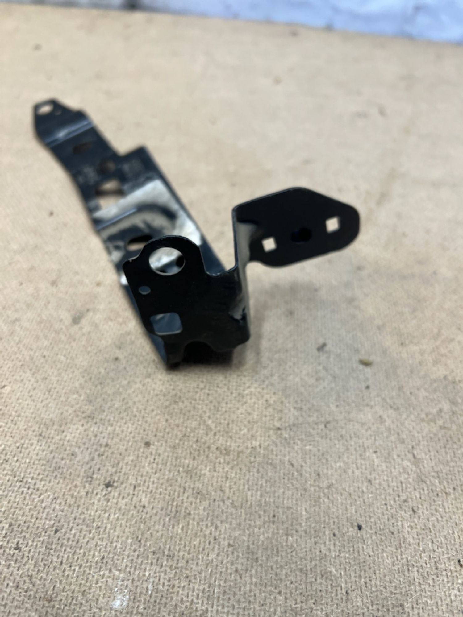 https://gcs.partsauto.market/rn-stockpro.appspot.com/thmbs/userImages/74b999aff9da8d5a09f9ff26dc196135/part/25e72b91-21b3-4e13-ac4a-7fb1efd66eda_1744908627103.jpg