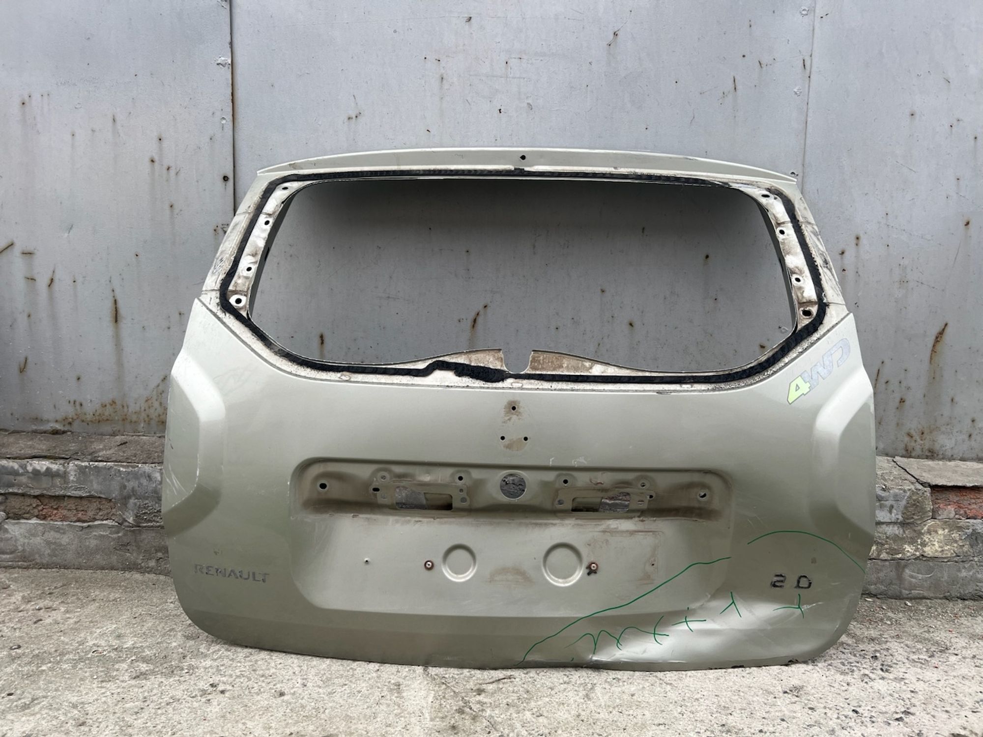 https://gcs.partsauto.market/rn-stockpro.appspot.com/thmbs/userImages/74b999aff9da8d5a09f9ff26dc196135/part/271bac2b-0d5d-4954-a932-c125adc5b744_1747673453521.jpg