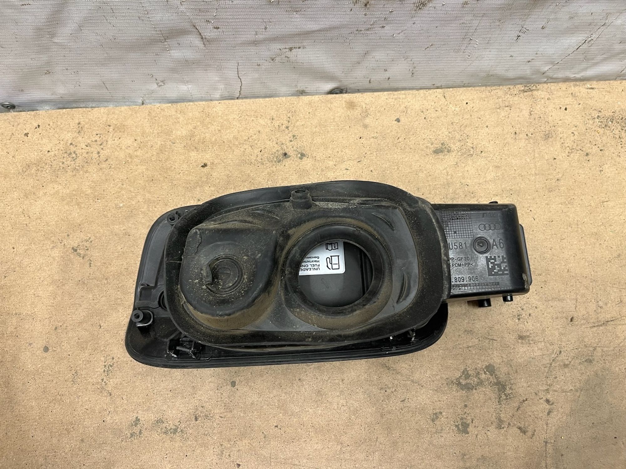 https://gcs.partsauto.market/rn-stockpro.appspot.com/thmbs/userImages/74b999aff9da8d5a09f9ff26dc196135/part/272fdf88-6f3a-45c4-b1b3-e28412f6f280_1746015581879.jpg