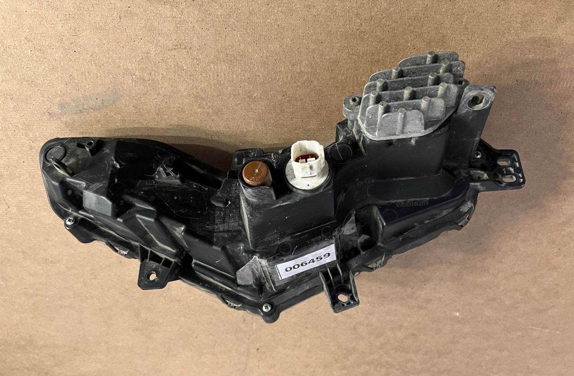 https://gcs.partsauto.market/rn-stockpro.appspot.com/thmbs/userImages/74b999aff9da8d5a09f9ff26dc196135/part/27774521-3dd5-4ff6-9c80-80f6d0585b2c_1741689203671.jpg