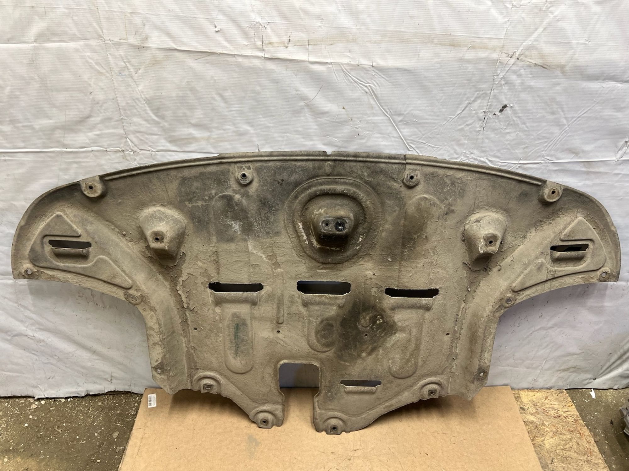 https://gcs.partsauto.market/rn-stockpro.appspot.com/thmbs/userImages/74b999aff9da8d5a09f9ff26dc196135/part/29974930-c43b-4a6b-9af6-cbfe539cbcd6_1744307800856.jpg