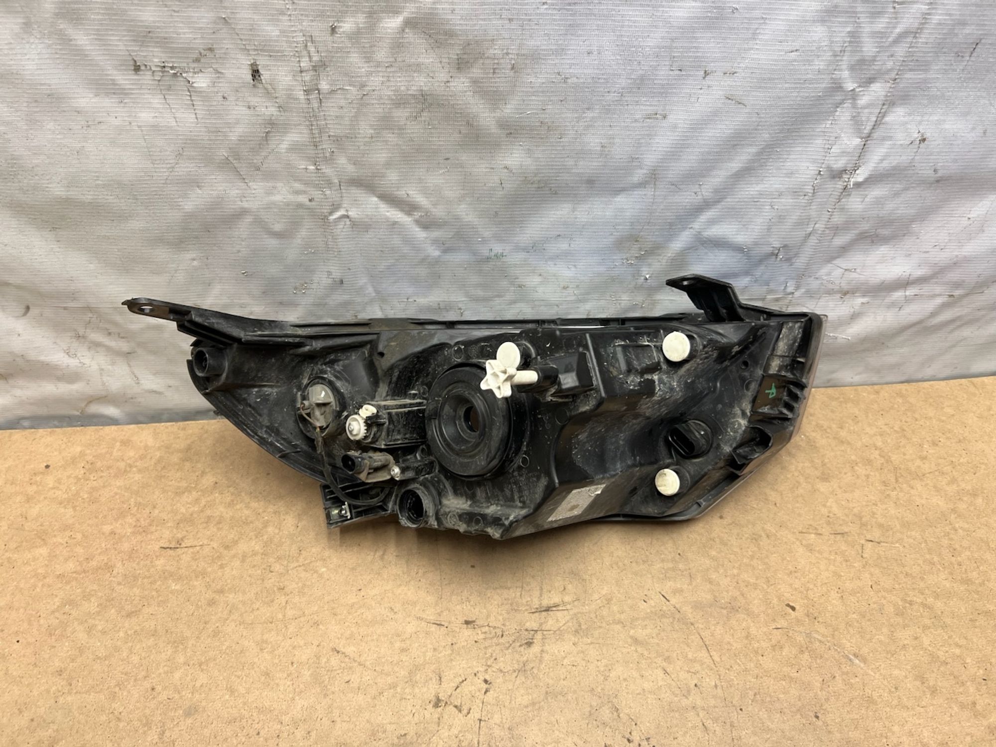 https://gcs.partsauto.market/rn-stockpro.appspot.com/thmbs/userImages/74b999aff9da8d5a09f9ff26dc196135/part/299b71b3-340d-4548-a929-59635918a703_1744306357873.jpg