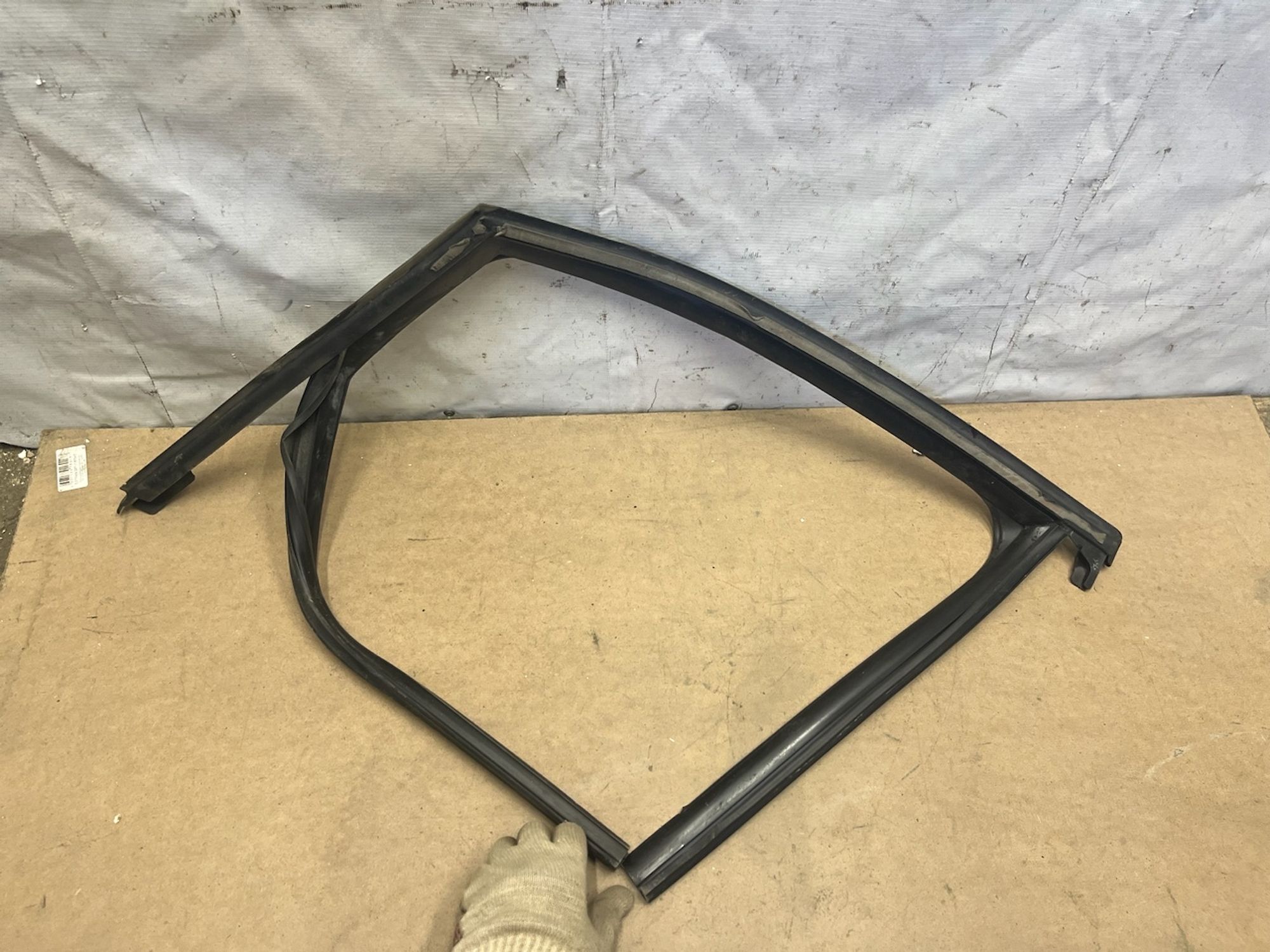https://gcs.partsauto.market/rn-stockpro.appspot.com/thmbs/userImages/74b999aff9da8d5a09f9ff26dc196135/part/2e4e5424-1629-42b9-bc2b-b7b5b5e53f5d_1750314236597.jpg