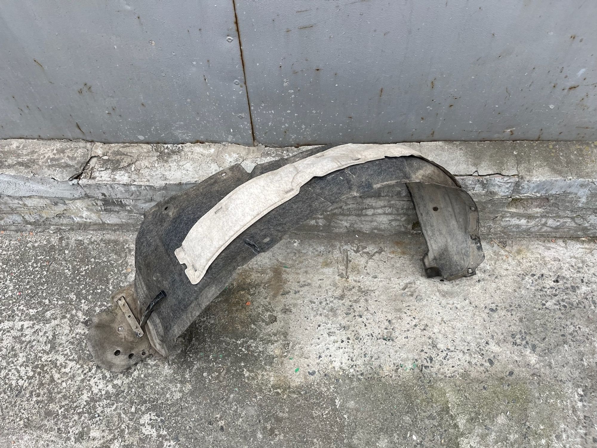 https://gcs.partsauto.market/rn-stockpro.appspot.com/thmbs/userImages/74b999aff9da8d5a09f9ff26dc196135/part/31842321-aea2-4863-89af-47893686d1cf_1747380944207.jpg