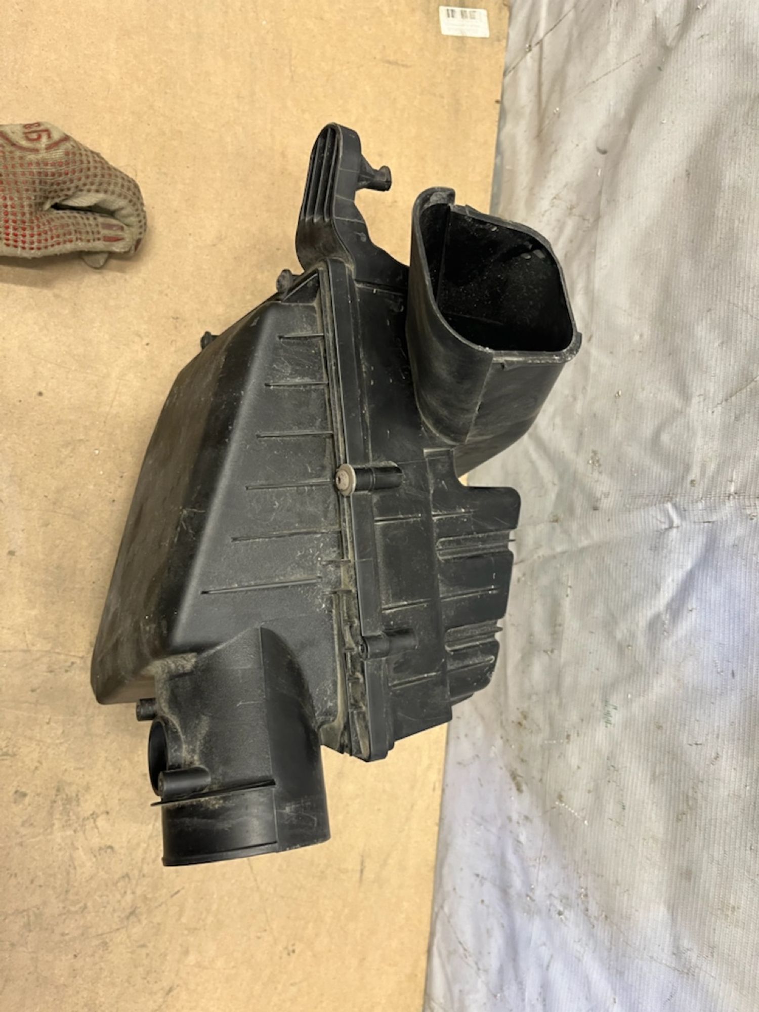 https://gcs.partsauto.market/rn-stockpro.appspot.com/thmbs/userImages/74b999aff9da8d5a09f9ff26dc196135/part/3212dd88-3332-4090-8f20-8a2934359a4c_1748428798699.jpg