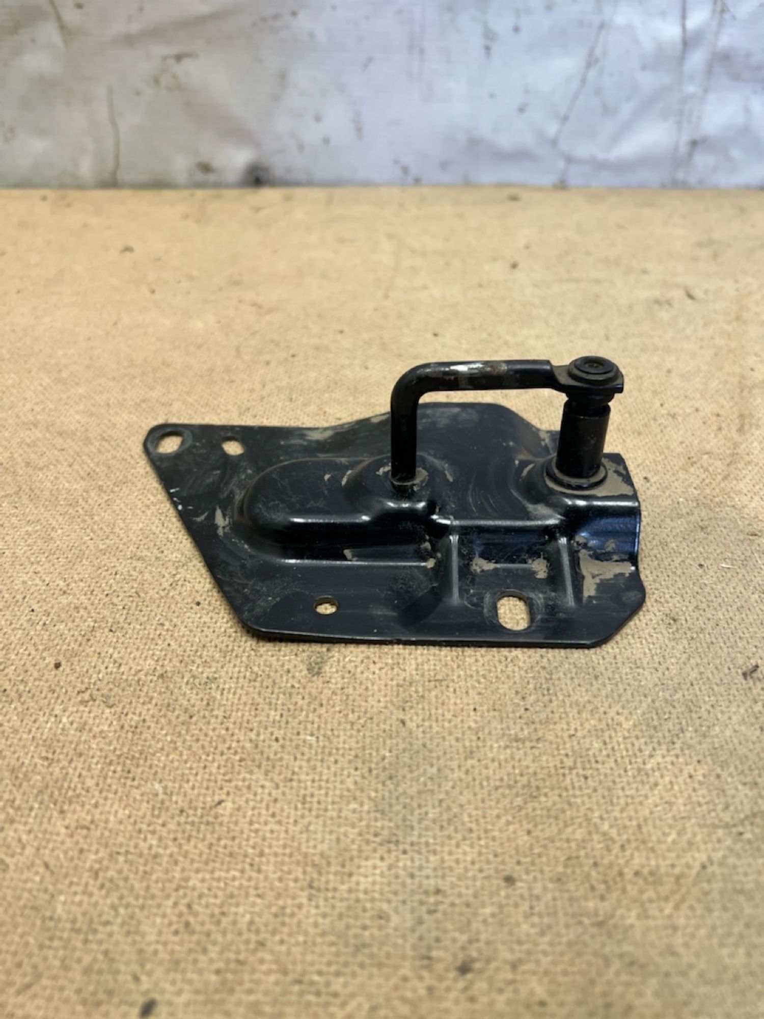 https://gcs.partsauto.market/rn-stockpro.appspot.com/thmbs/userImages/74b999aff9da8d5a09f9ff26dc196135/part/32885465-6289-4fe0-91fa-e27dd5b7f289_1744908404309.jpg