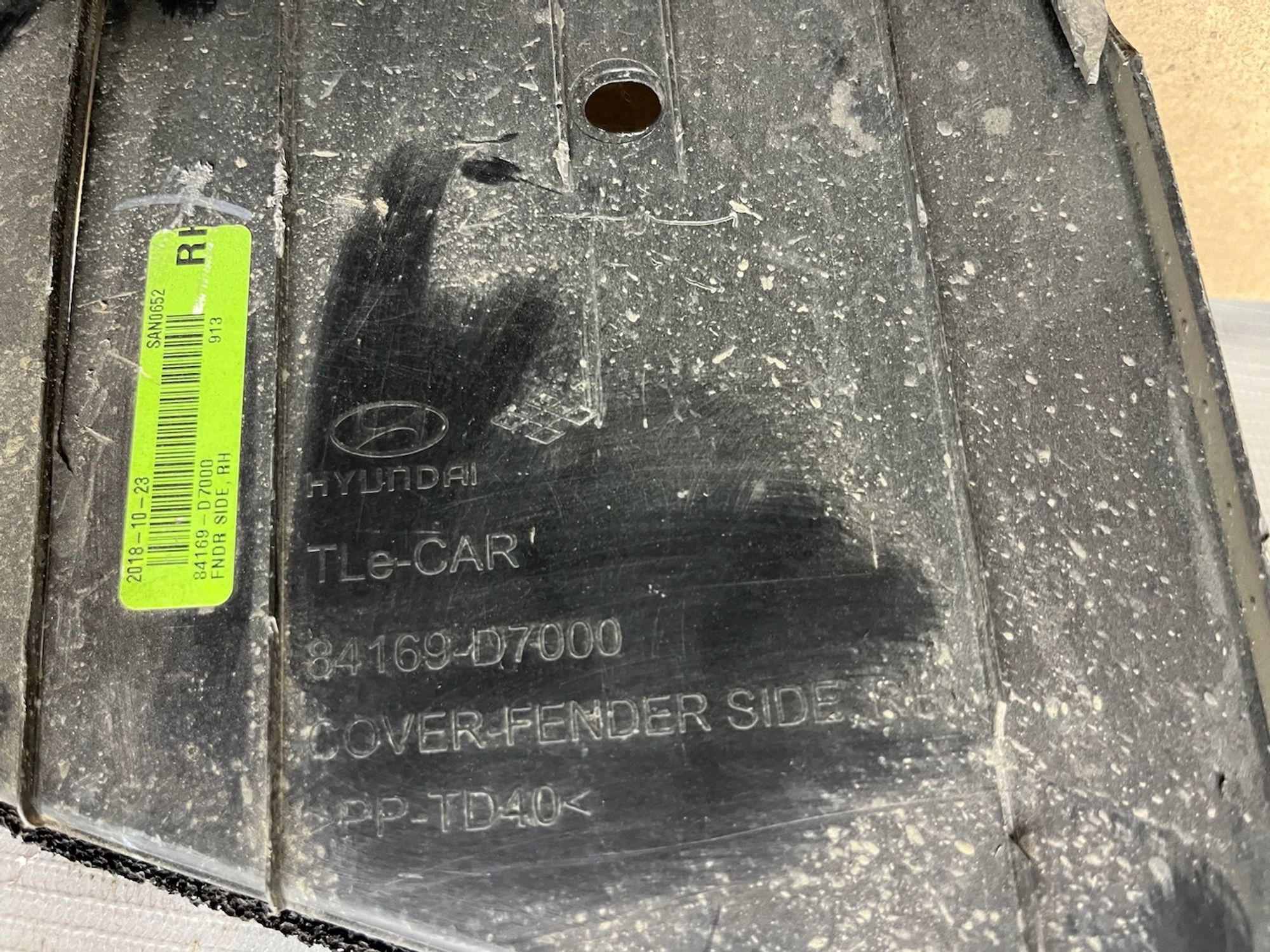 https://gcs.partsauto.market/rn-stockpro.appspot.com/thmbs/userImages/74b999aff9da8d5a09f9ff26dc196135/part/35b28447-fecb-4a92-9c5e-7c5605586bb0_1744371078304.jpg