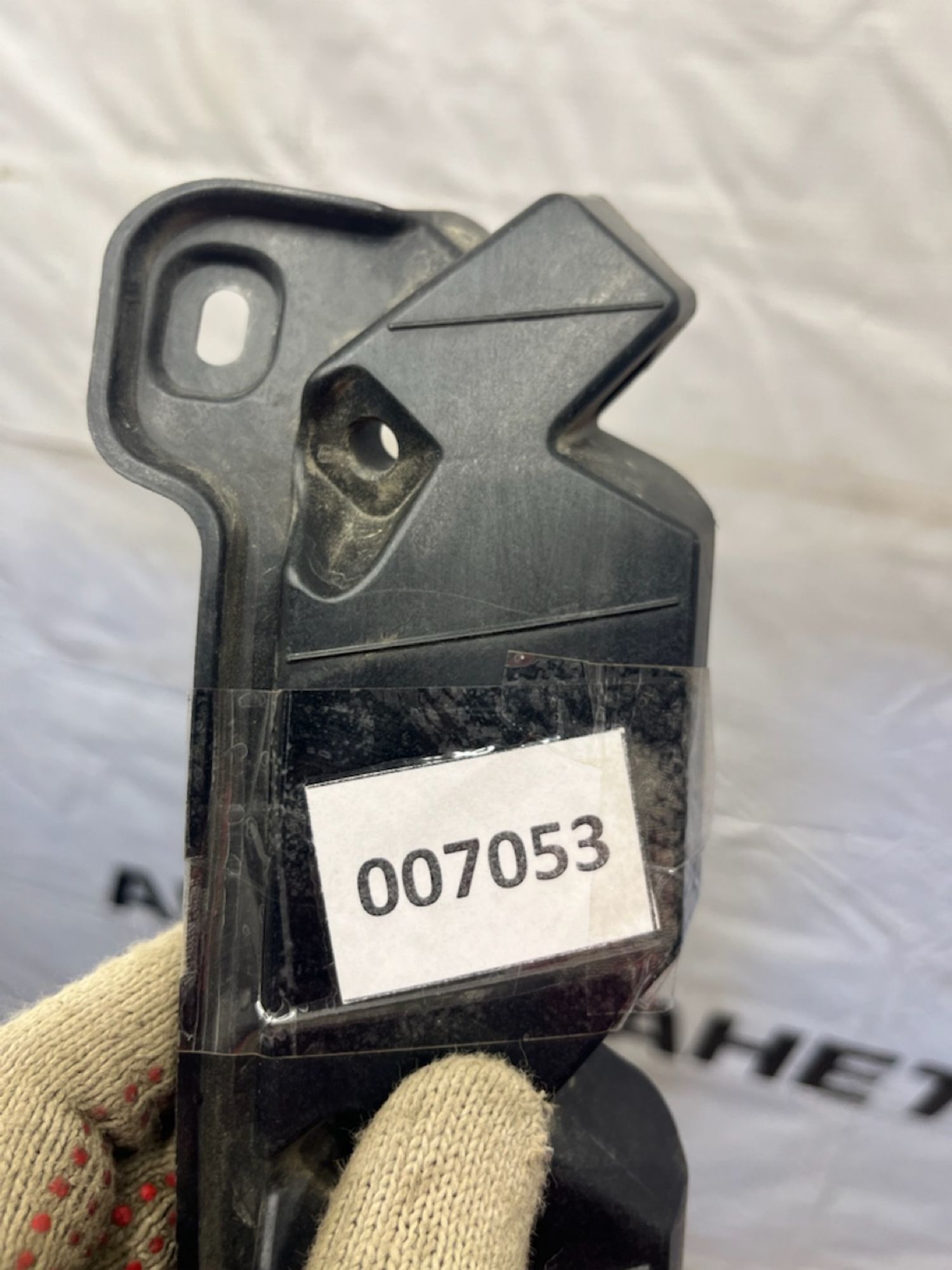 https://gcs.partsauto.market/rn-stockpro.appspot.com/thmbs/userImages/74b999aff9da8d5a09f9ff26dc196135/part/36da076e-90dd-4b22-95ab-d29e28f5ee59_1746184343518.jpg