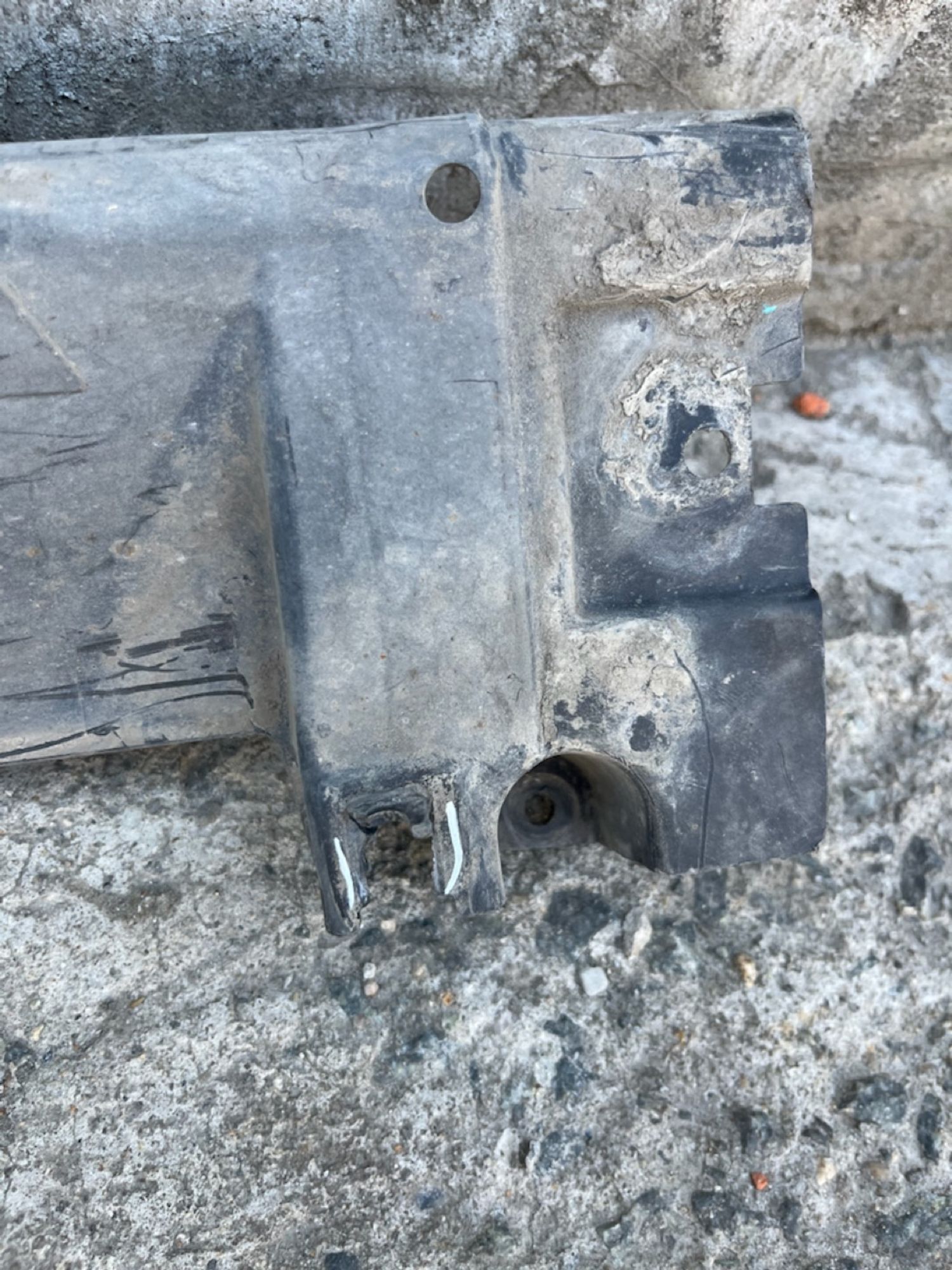 https://gcs.partsauto.market/rn-stockpro.appspot.com/thmbs/userImages/74b999aff9da8d5a09f9ff26dc196135/part/3766a31c-49ca-4258-aec8-92c9823b43ad_1749204599102.jpg
