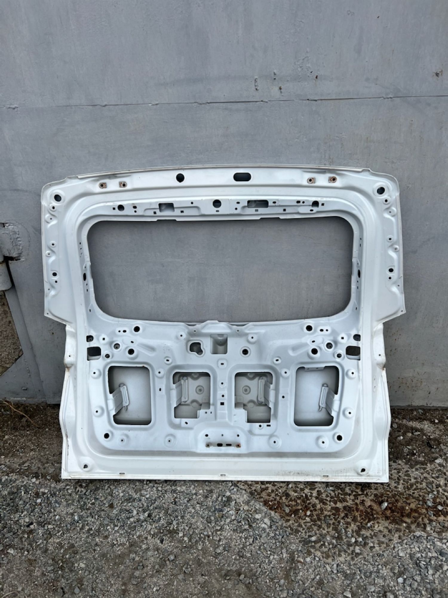 https://gcs.partsauto.market/rn-stockpro.appspot.com/thmbs/userImages/74b999aff9da8d5a09f9ff26dc196135/part/3acbec11-7cec-4093-a2bd-b154f21ff129_1744823860144.jpg