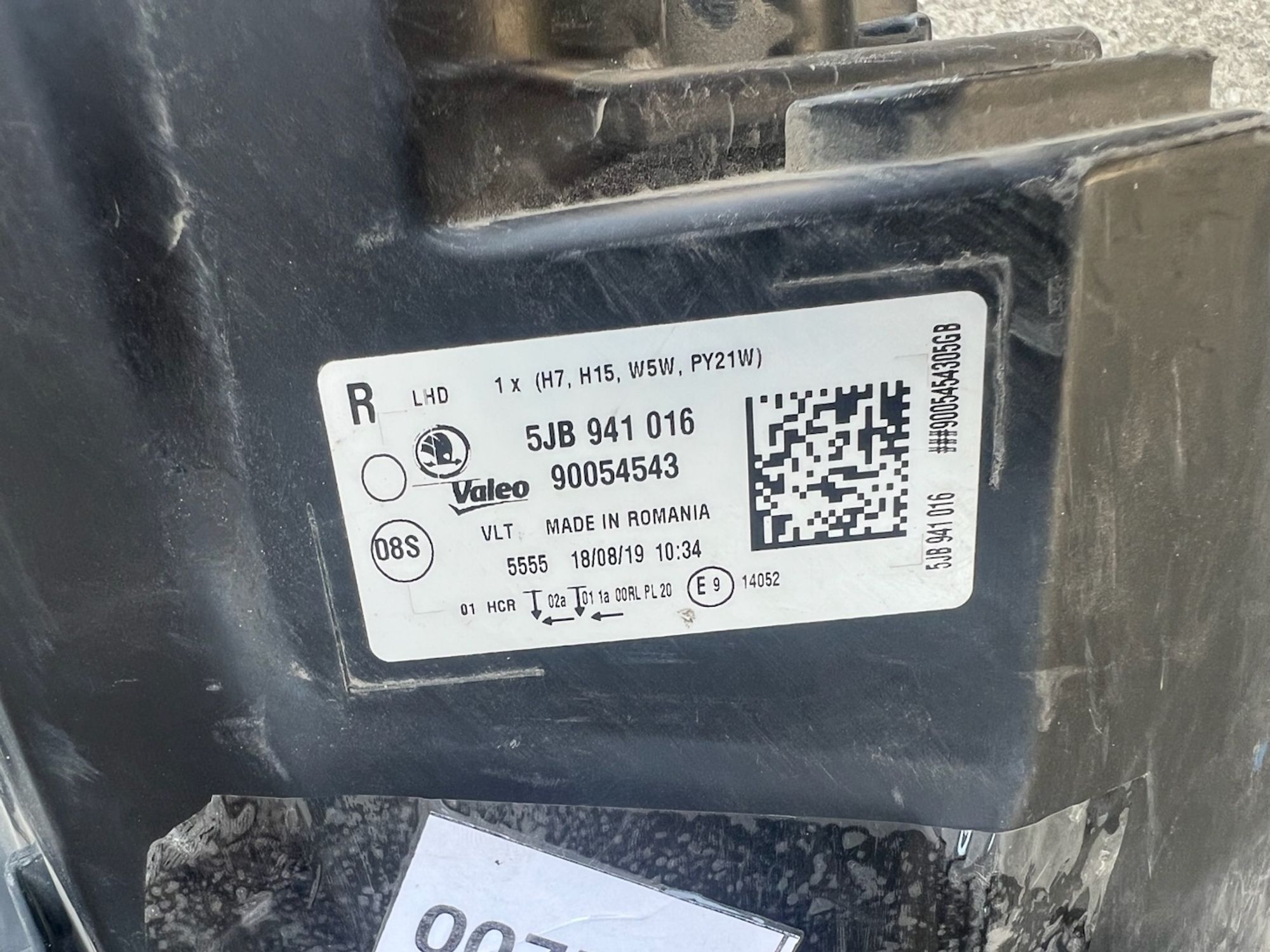 https://gcs.partsauto.market/rn-stockpro.appspot.com/thmbs/userImages/74b999aff9da8d5a09f9ff26dc196135/part/3b36fe99-39c9-4bee-ae2b-f36d82fa3251_1750336622552.jpg
