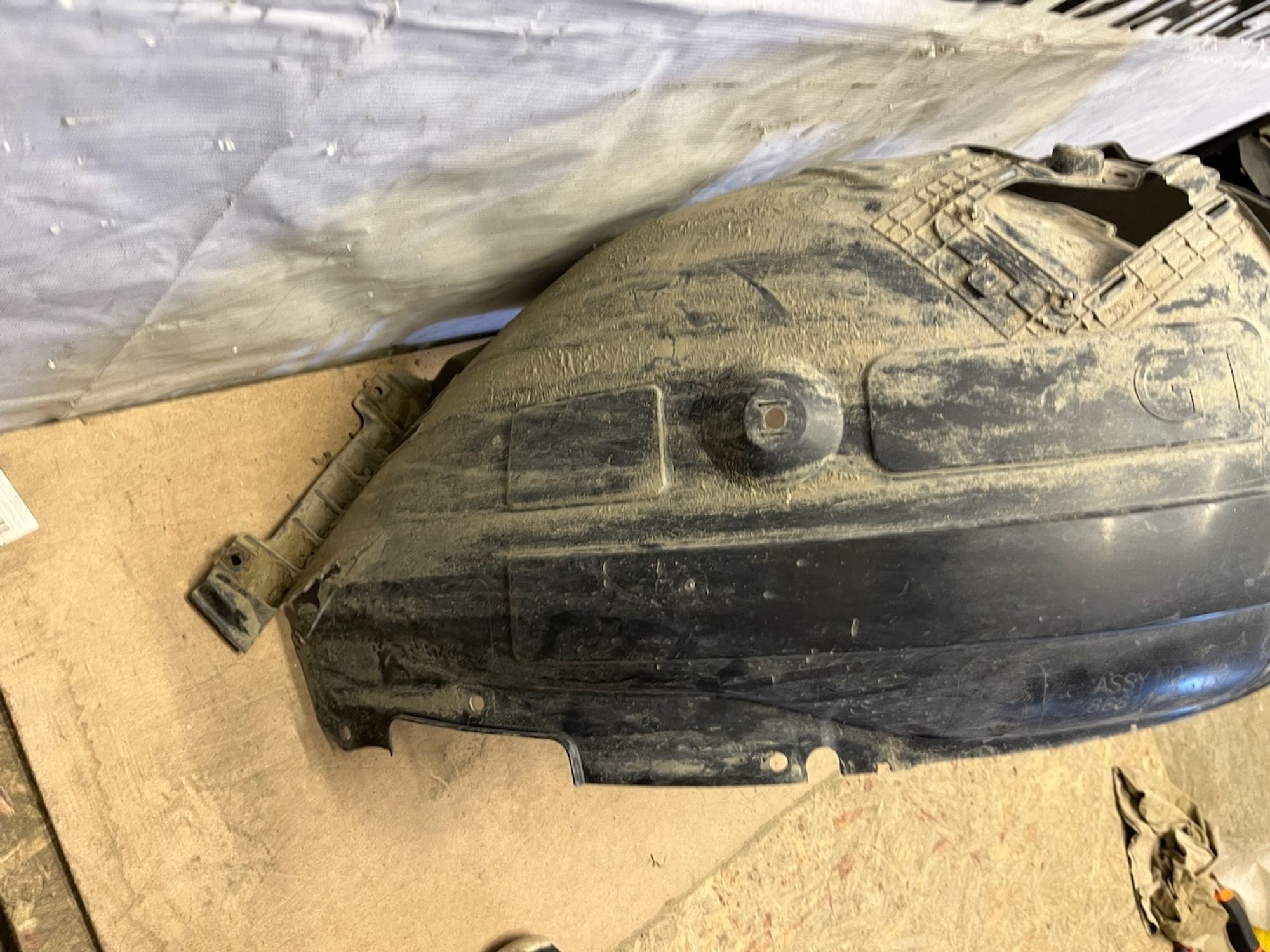 https://gcs.partsauto.market/rn-stockpro.appspot.com/thmbs/userImages/74b999aff9da8d5a09f9ff26dc196135/part/3bffba71-e5f9-4f56-a69b-1133482ed9bc_1747991059123.jpg