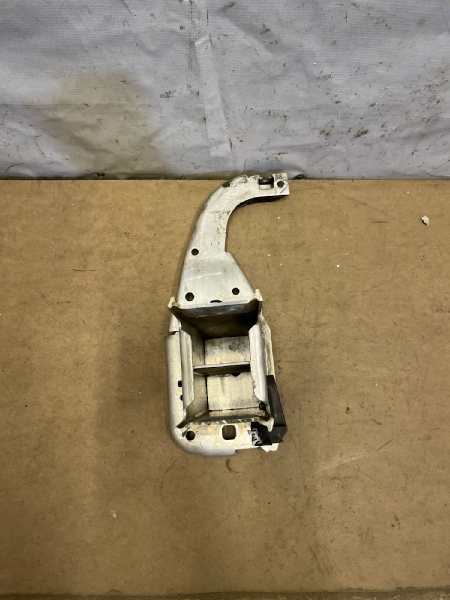 https://gcs.partsauto.market/rn-stockpro.appspot.com/thmbs/userImages/74b999aff9da8d5a09f9ff26dc196135/part/3cea9291-c1bc-4c30-b5be-afbb773da0b5_1750325868942.jpg