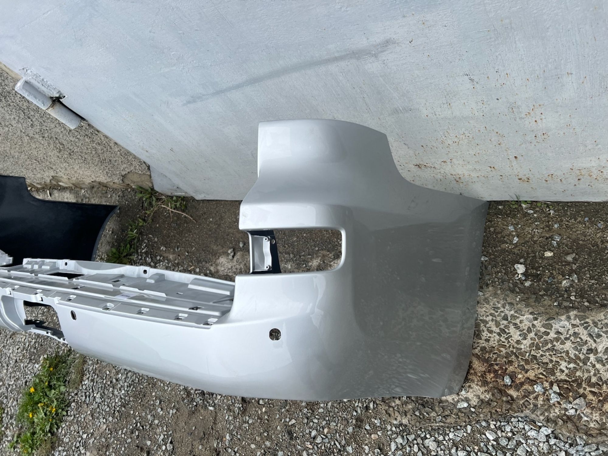 https://gcs.partsauto.market/rn-stockpro.appspot.com/thmbs/userImages/74b999aff9da8d5a09f9ff26dc196135/part/3d3f75c3-3ac1-4f57-8002-023b2ddb10ad_1747159339934.jpg
