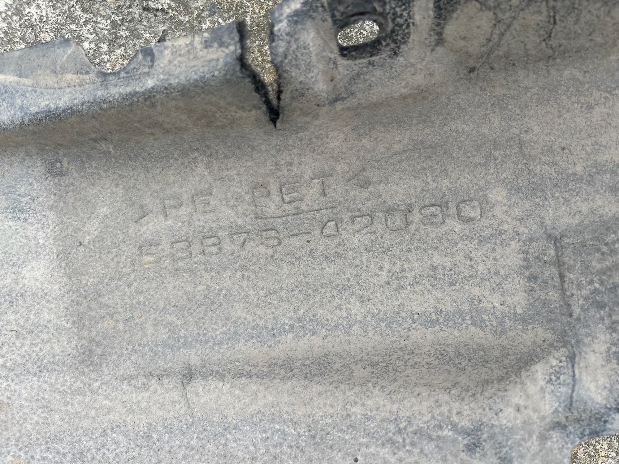 https://gcs.partsauto.market/rn-stockpro.appspot.com/thmbs/userImages/74b999aff9da8d5a09f9ff26dc196135/part/3f578f25-db33-4684-b327-84a01d7a7d46_1747381060288.jpg